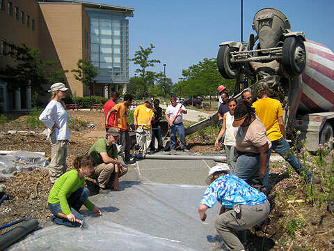 chicago2175_concrete-pour.jpg