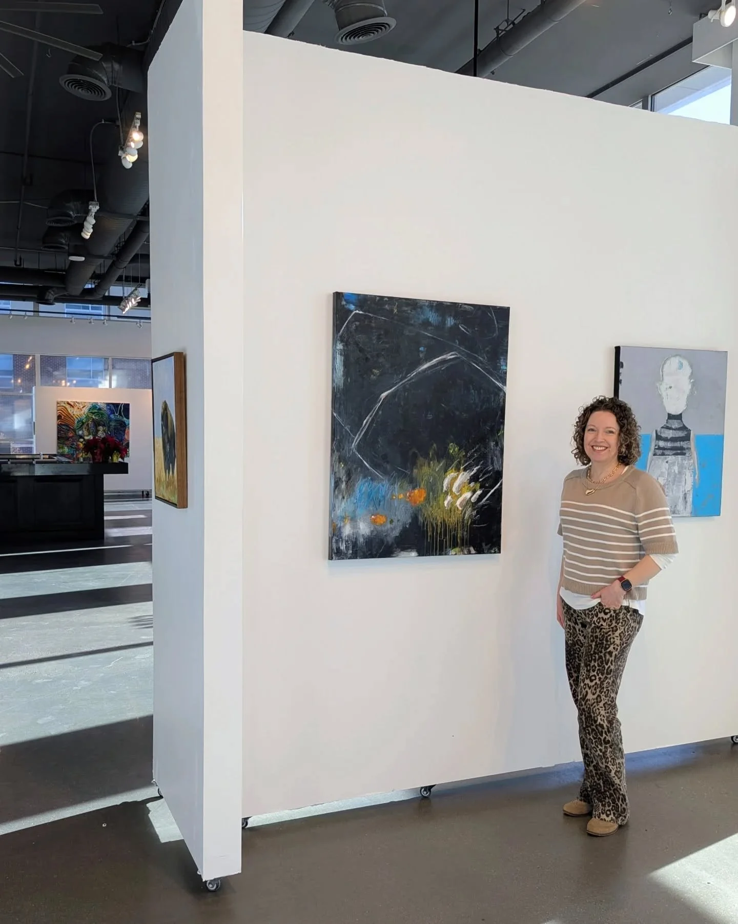 I dropped off some new work yesterday @aobfineart and got to see the new gallery space. It's absolutely beautiful! I grabbed a quick photo with one of my paintings. 😊

I'm looking forward to their grand re-opening and will keep you posted on when th