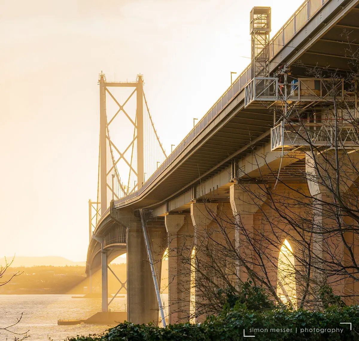 Stuck in the house after catching you know what so revisiting some of my favourite shots/days of the last year or so. This one, me and Mrs Doonyertea built up the courage to walk over the bridge from the Fife side. Not sure either of us looked to the