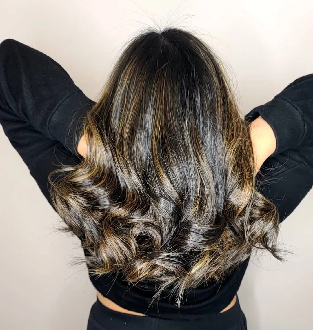 Beautiful balayage in this thick head of hair!!!

 
#ziggyartistry #naturalhair #silkpress #silkpressmasters #behindthechair #modernsalon #thecutlife #rocklandstylist #newcitystylist #nanuetstylist #naturallyshesdope #berrycurly #healthyhair #curls
#