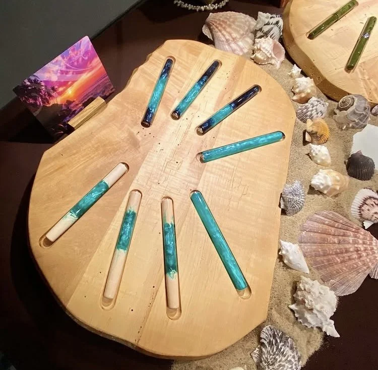 Kai Huli pens for the DC Show