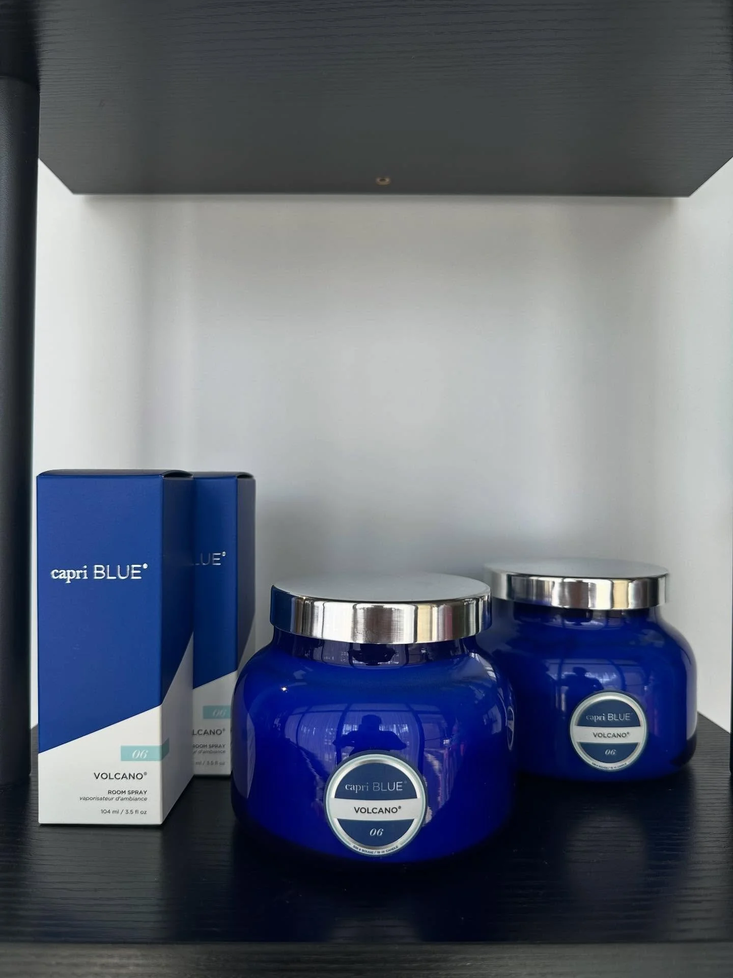 We&rsquo;re fully stocked with all your Capri Blue faves!
Candles, diffusers, bath bombs, lotions, car diffusers &amp; more &ndash; we&rsquo;ve got it ALL. ✨

Come check out our cute patterned play candles &ndash; perfect for that summer vibe ☀️🌸 Yo