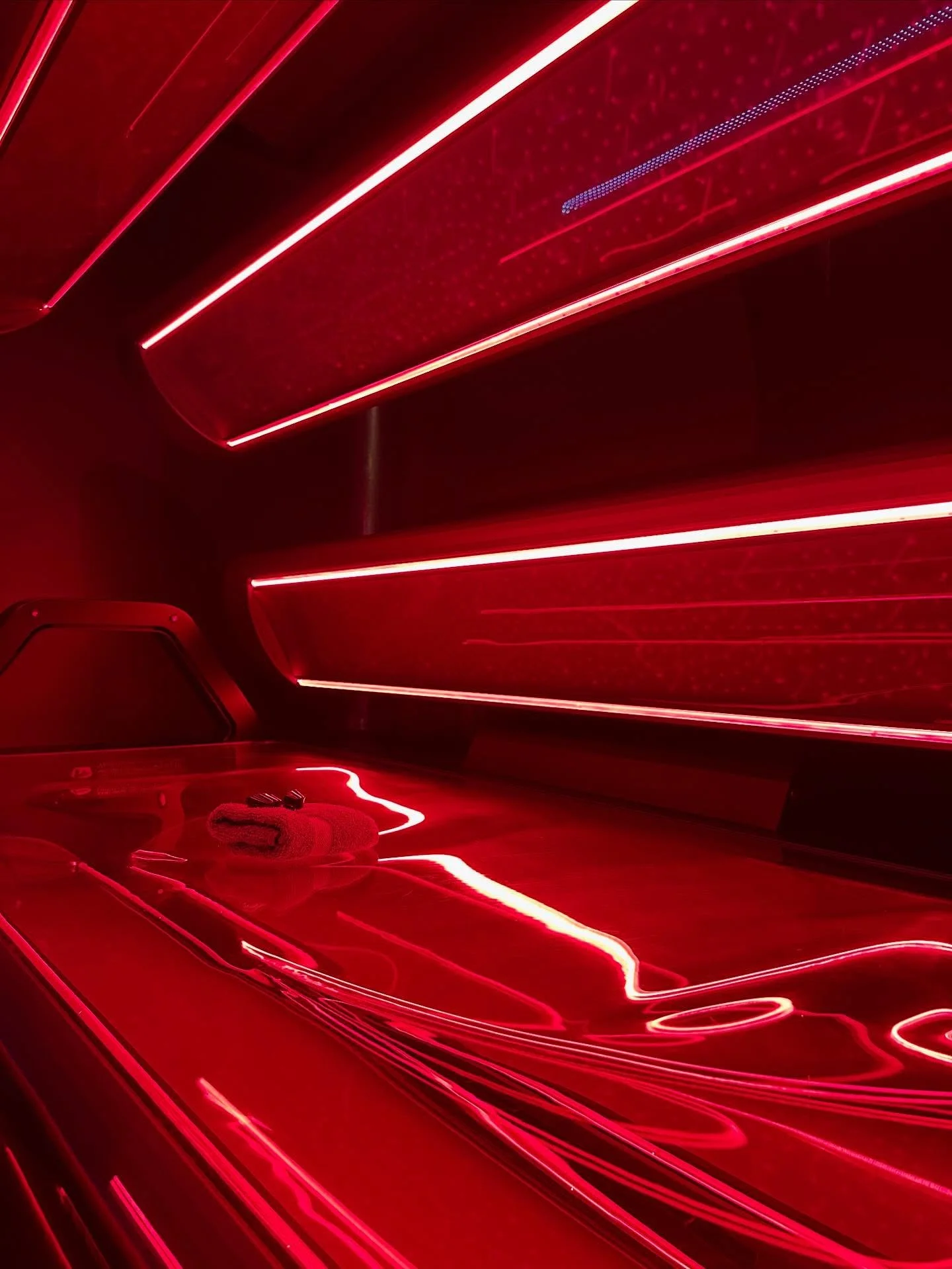 Step into your sanctuary ☀️ 
10 minutes in our K11 Air Bed = a flawless, personalized glow.⭐️
#EnergySpa #EnergyTanning #EnergySpaandTanning #K11 #K11Air #UVTan #UVTanning #BeyondTan