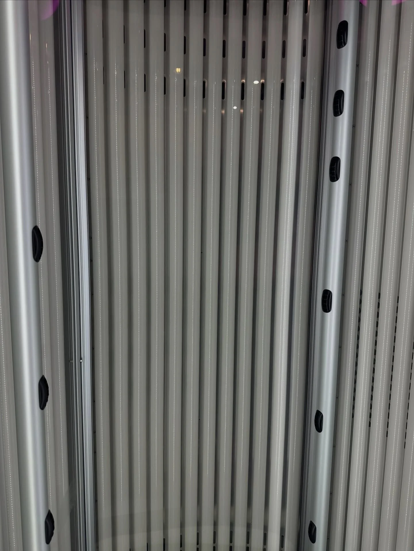 Step into the glow ✨
Where a few minutes of warmth turns into days of confidence, color, and that just-left-vacation feeling.