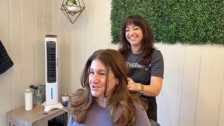 ✨ A little behind-the-scenes salon magic! ✨

Beautiful hair doesn&rsquo;t happen by accident. From customized color formulations to the little details that protect your hair and keep it looking its best, we&rsquo;re all about creating gorgeous, healt