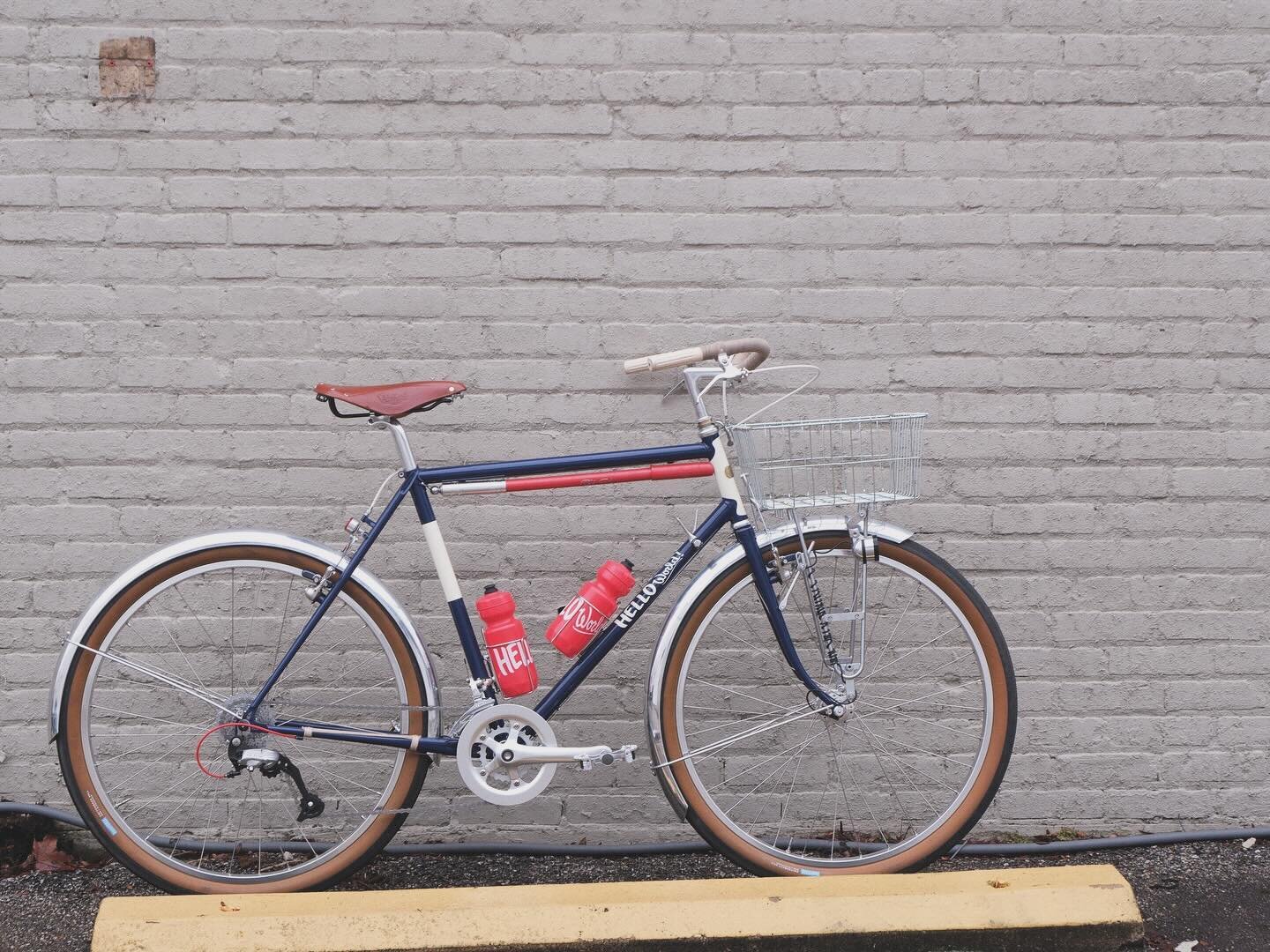 A very good friend just took this baby home today! 

So great to be able to build beautiful bikes for people! Even better when you get to see them around the neighborhood!!

Thanks so much for the trust buddy&hellip;
&bull;
&bull;
&bull;
&bull;
&bull