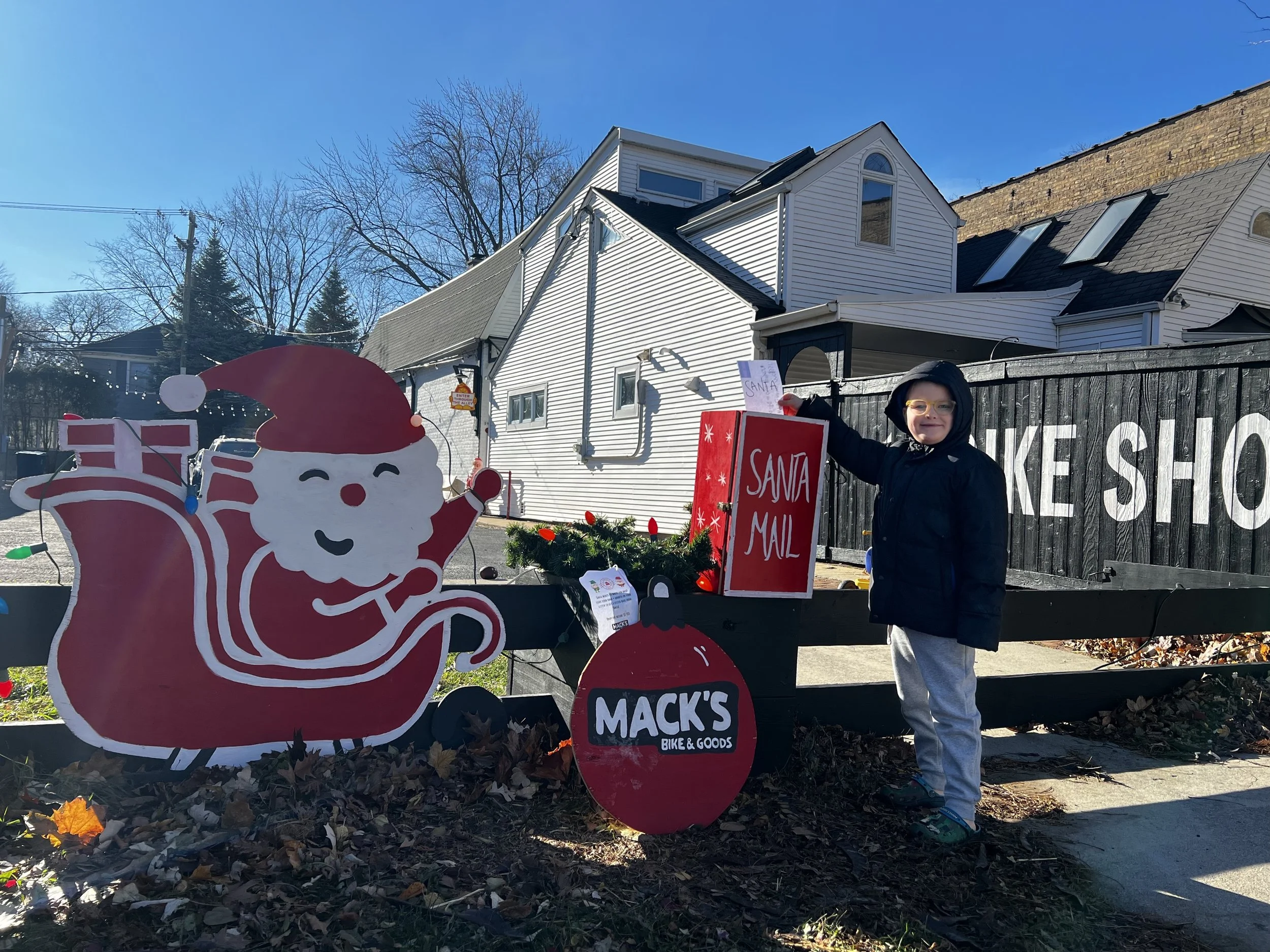 Santa Mailbox @ Mack's
