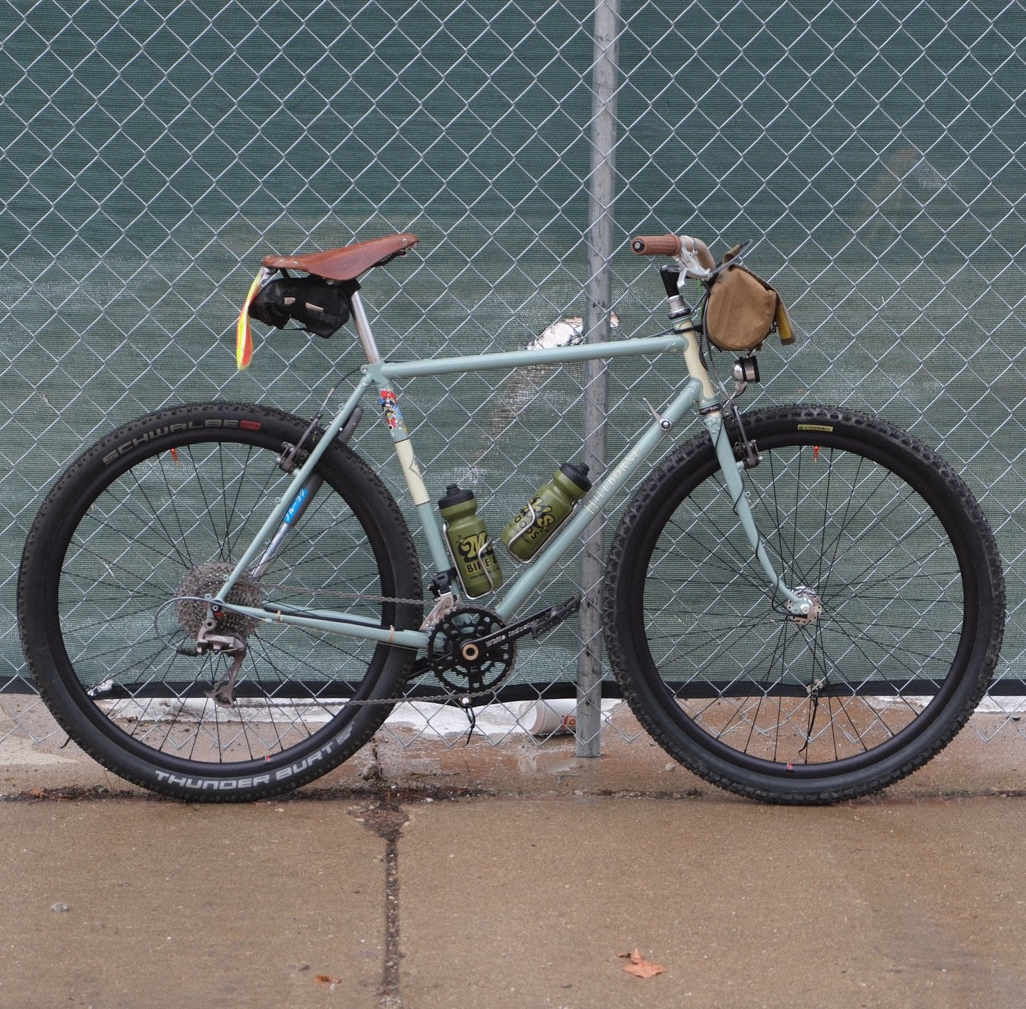 @rivbike Sam Hillborne from the video we made yesterday. Came out pretty nice if you ask us! 

Had a Schwalbe on the front also but it was a little big so I went down a bit with an ultradynamico. 

#rivbike