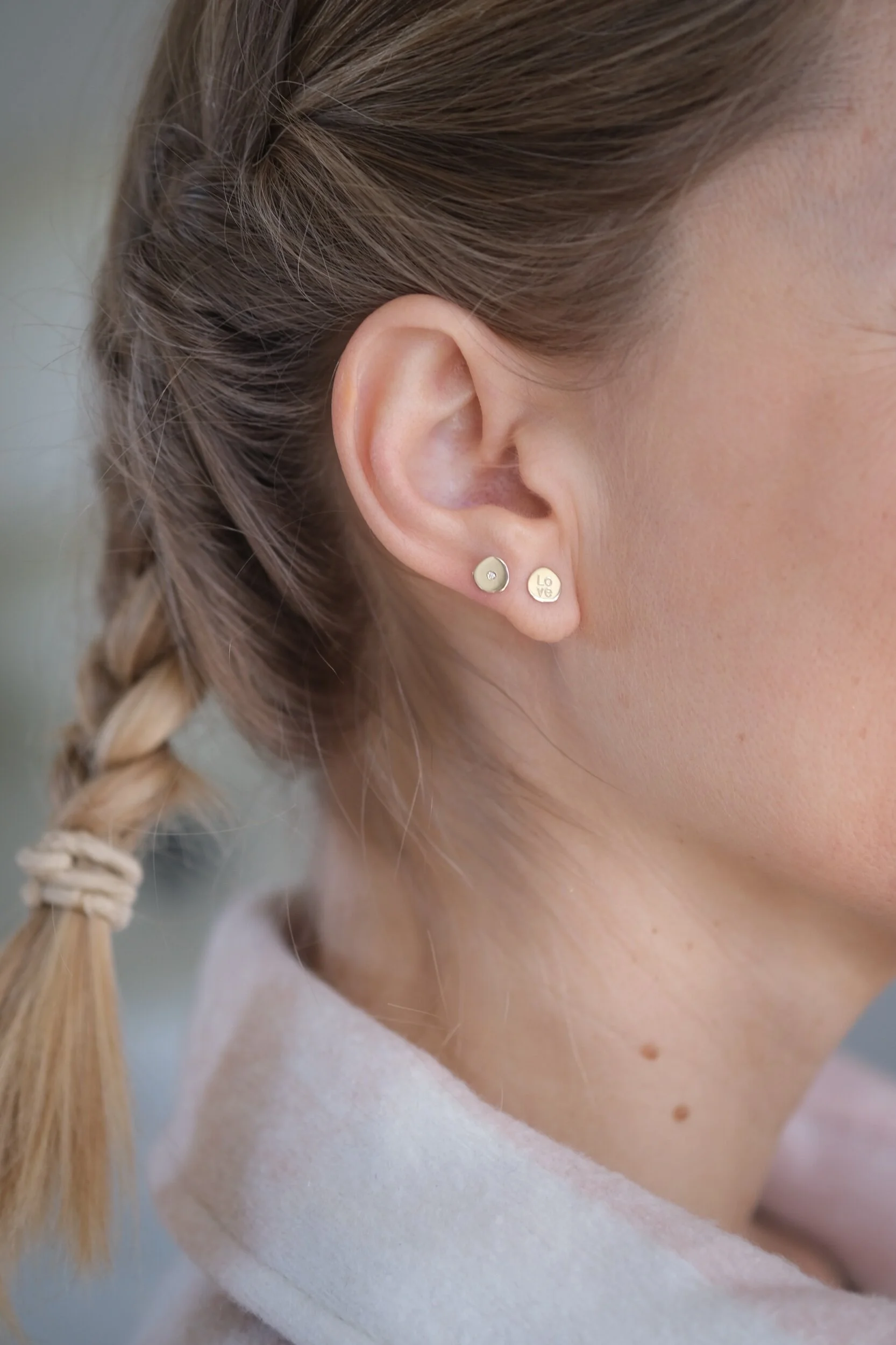 C29DD113-25EC-4C70-8E53-154C00EEAE4A