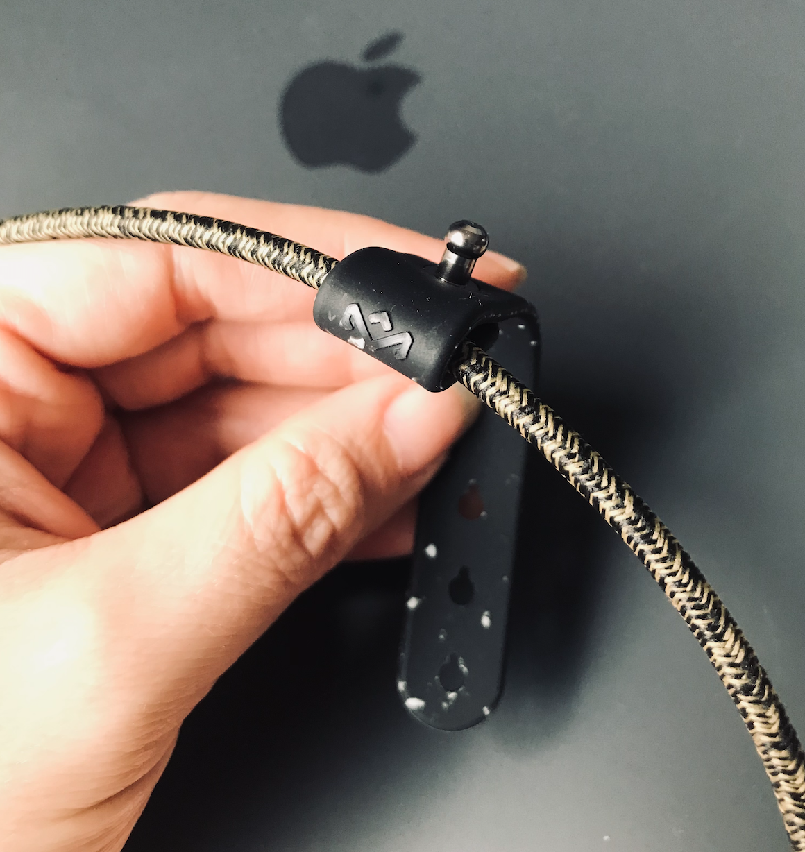 HoM Cable Management Close-up.png