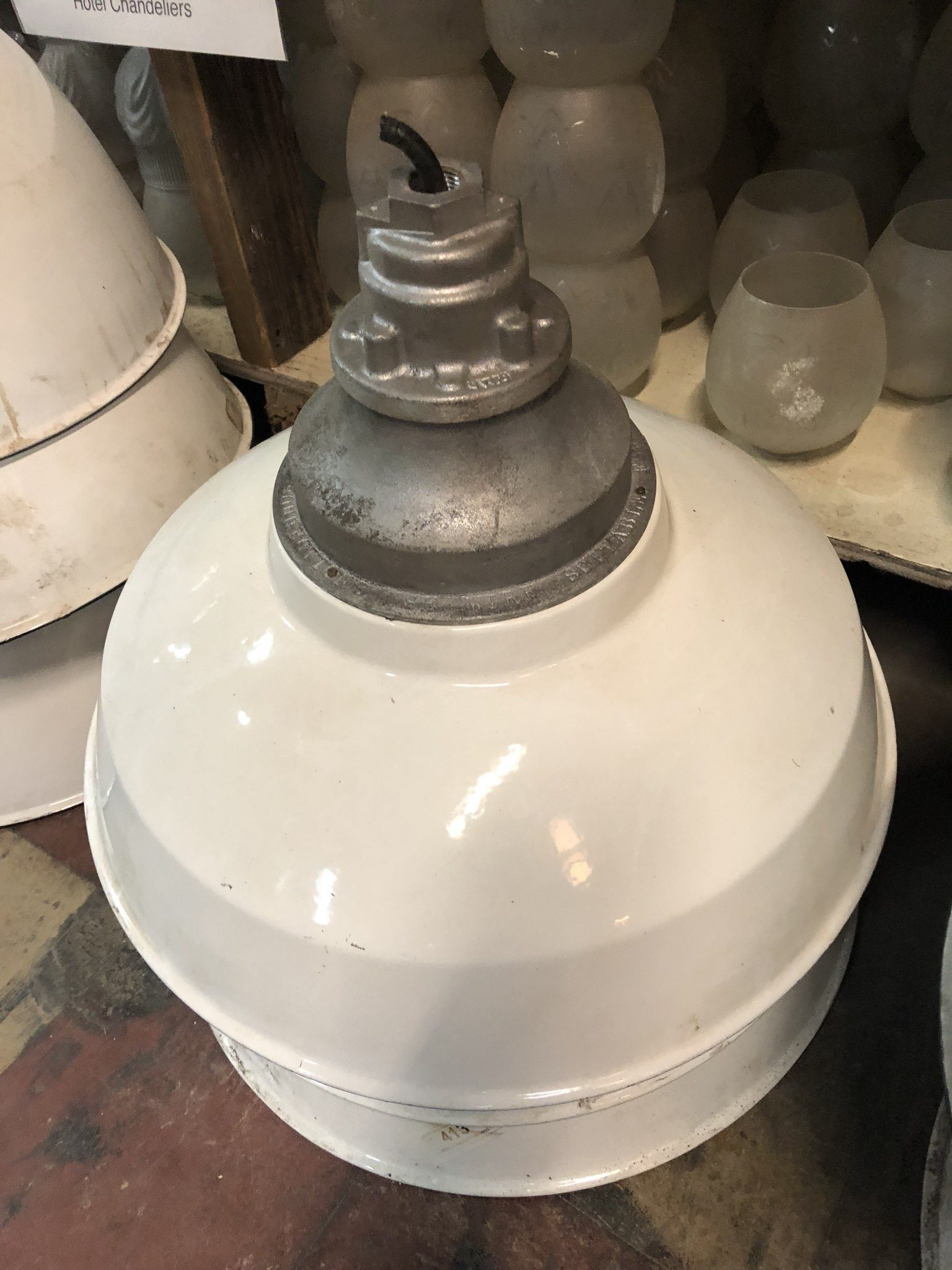 18″ Diameter Pot Cover Shaped Porcelain Shade