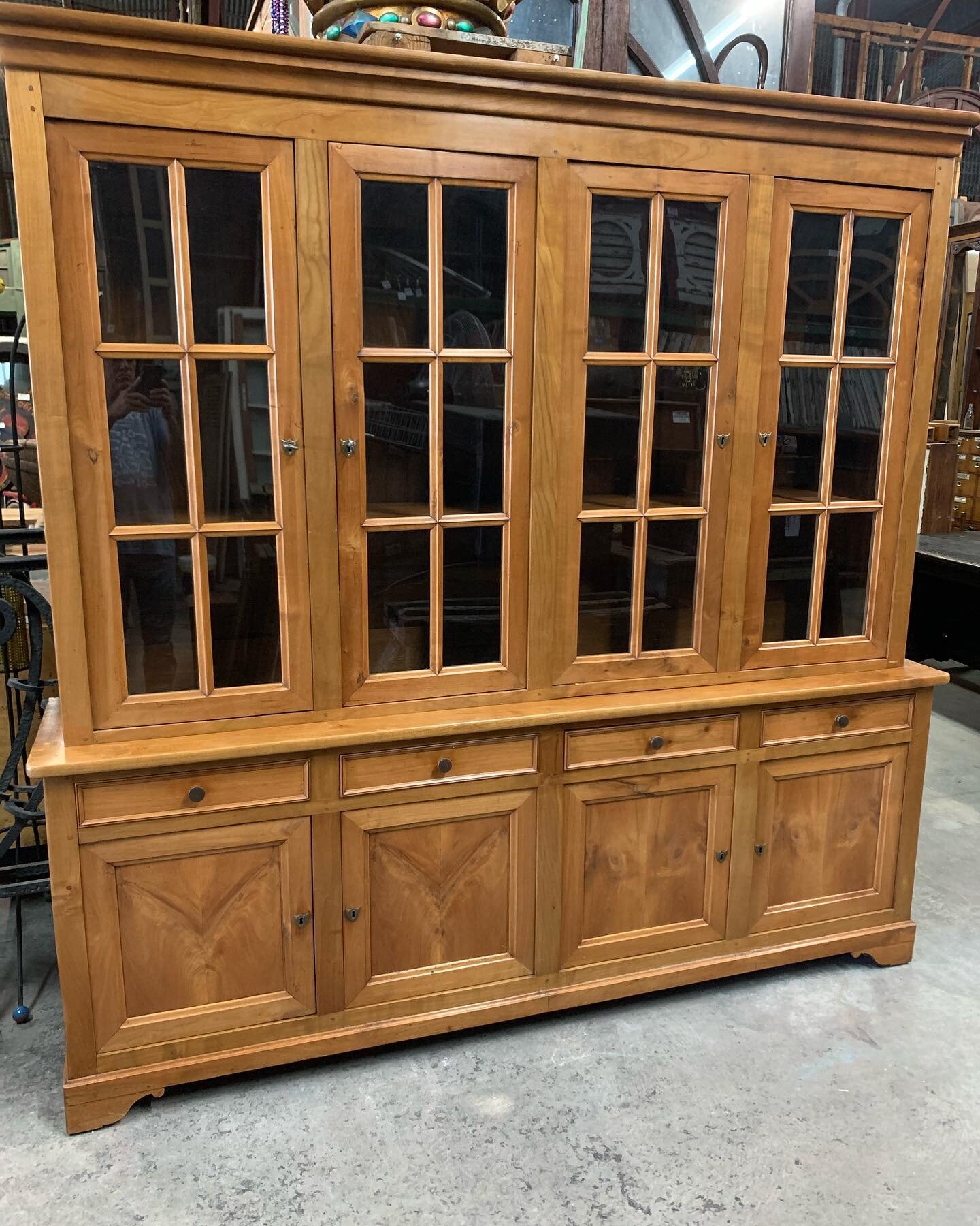 This guy is handsome. I think he would make quite a proper cabinet in a country kitchen&hellip;
86.75&rdquo;w x 86h x 18d. 💰5500.00  #vintage #salvage #design #interiors #shoptampa #southtampa #shoplocal