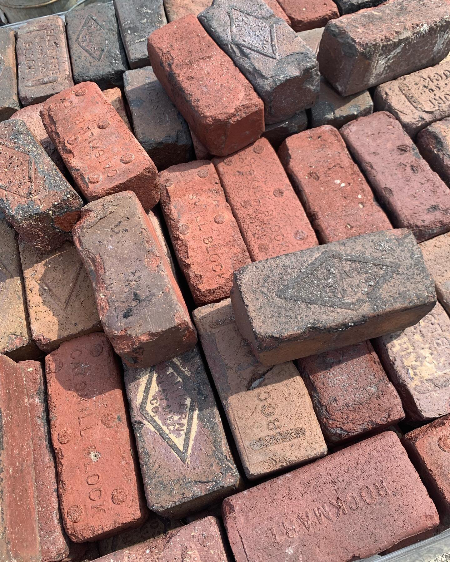 I don&rsquo;t know about you guys but I am looking forward to outside time, gardening, planting without withering in the sun. These bricks would be a great pathway to that&hellip; #salvage #antiques  #vintage #gardendesign #gardening