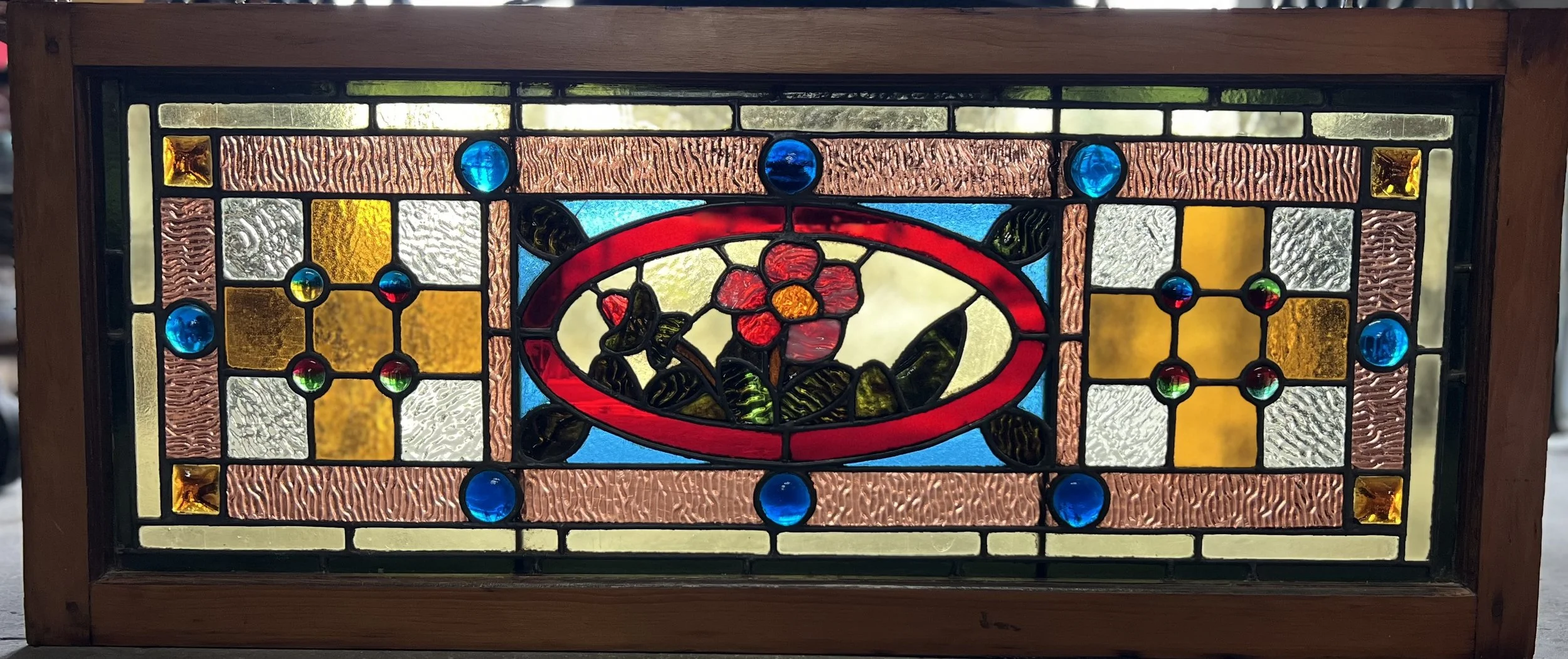 Stained glass Oval w/flowers