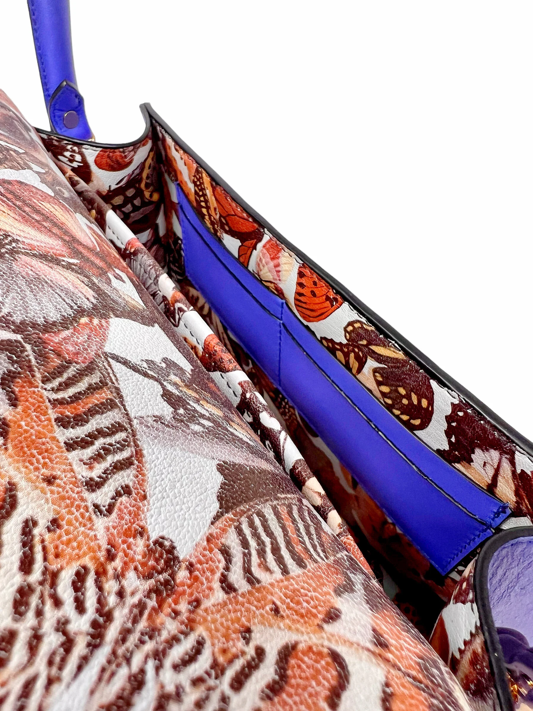 E37A2ADD-F609-48BE-8A0F-6D5942F373C6