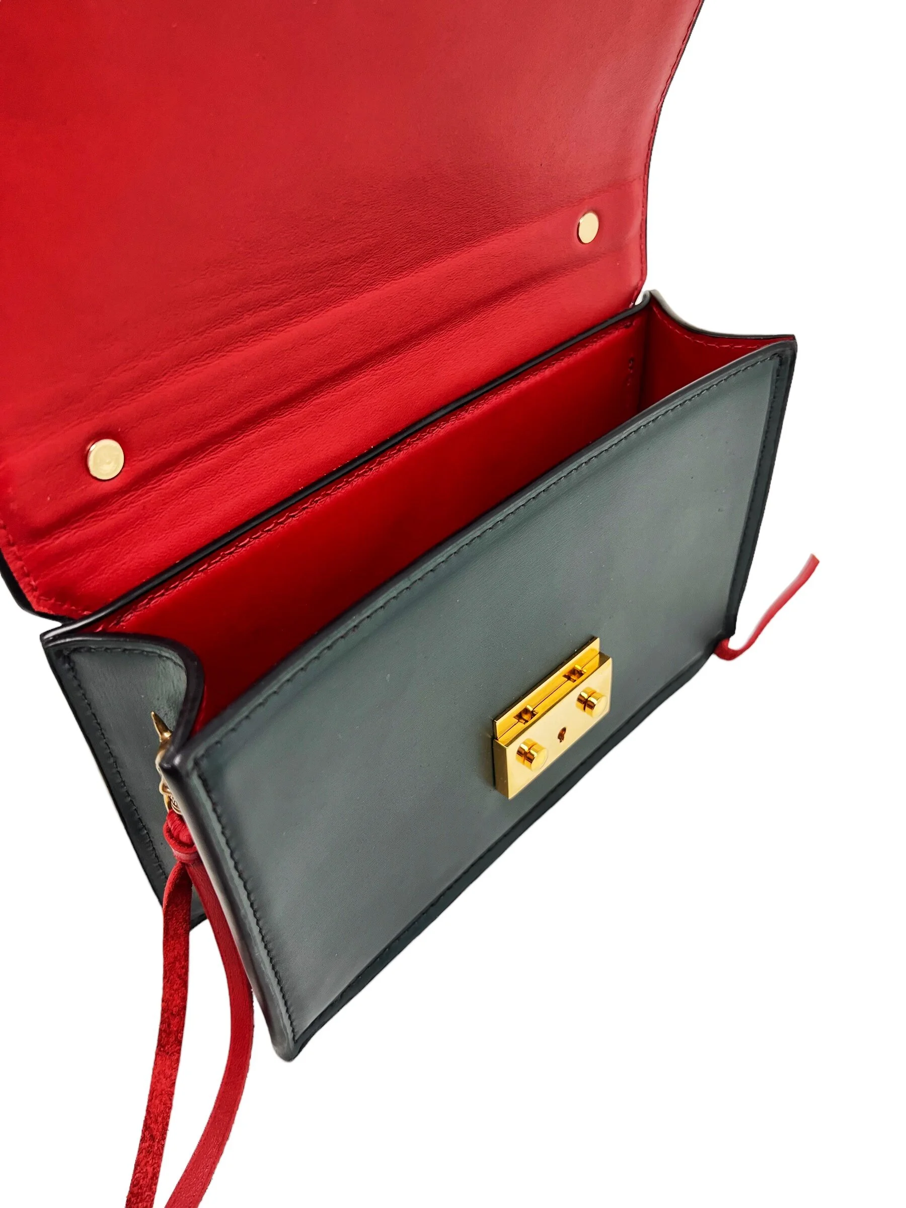 01E7A30F-A08B-4B91-B307-611EAEC9045F