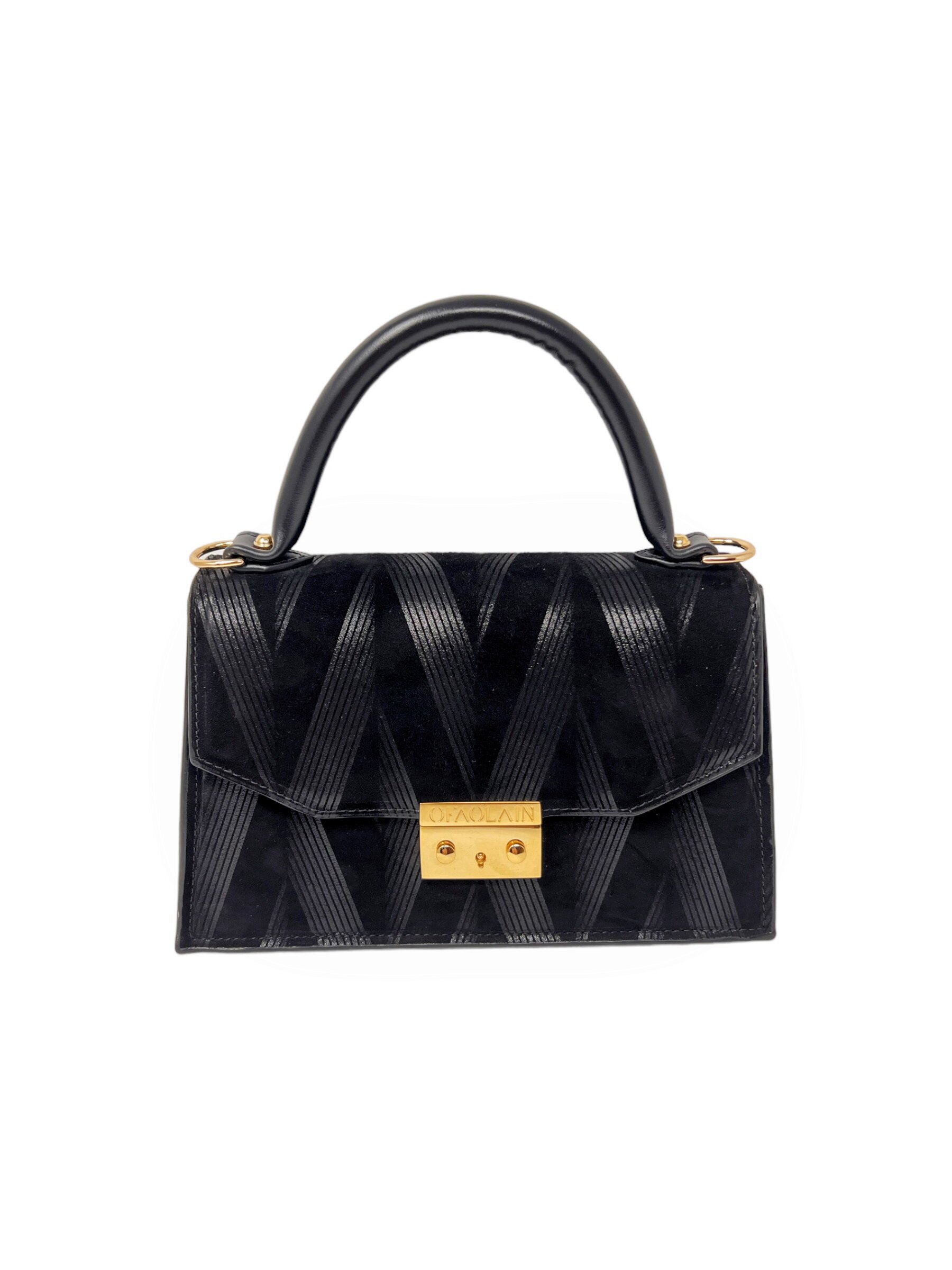 DB5FA033-7D62-47BF-8581-32175DCCC559