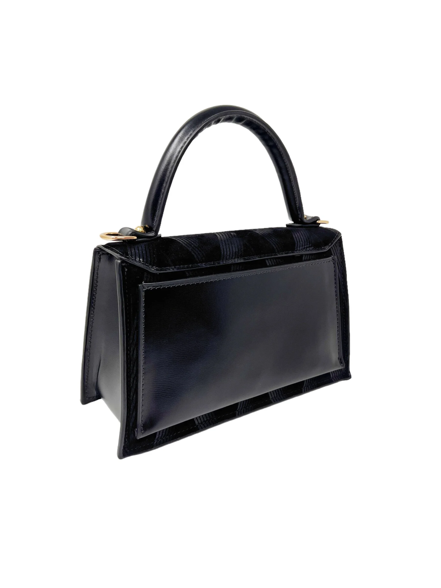 43820311-6820-4B7E-B853-5B2B1221AFCD