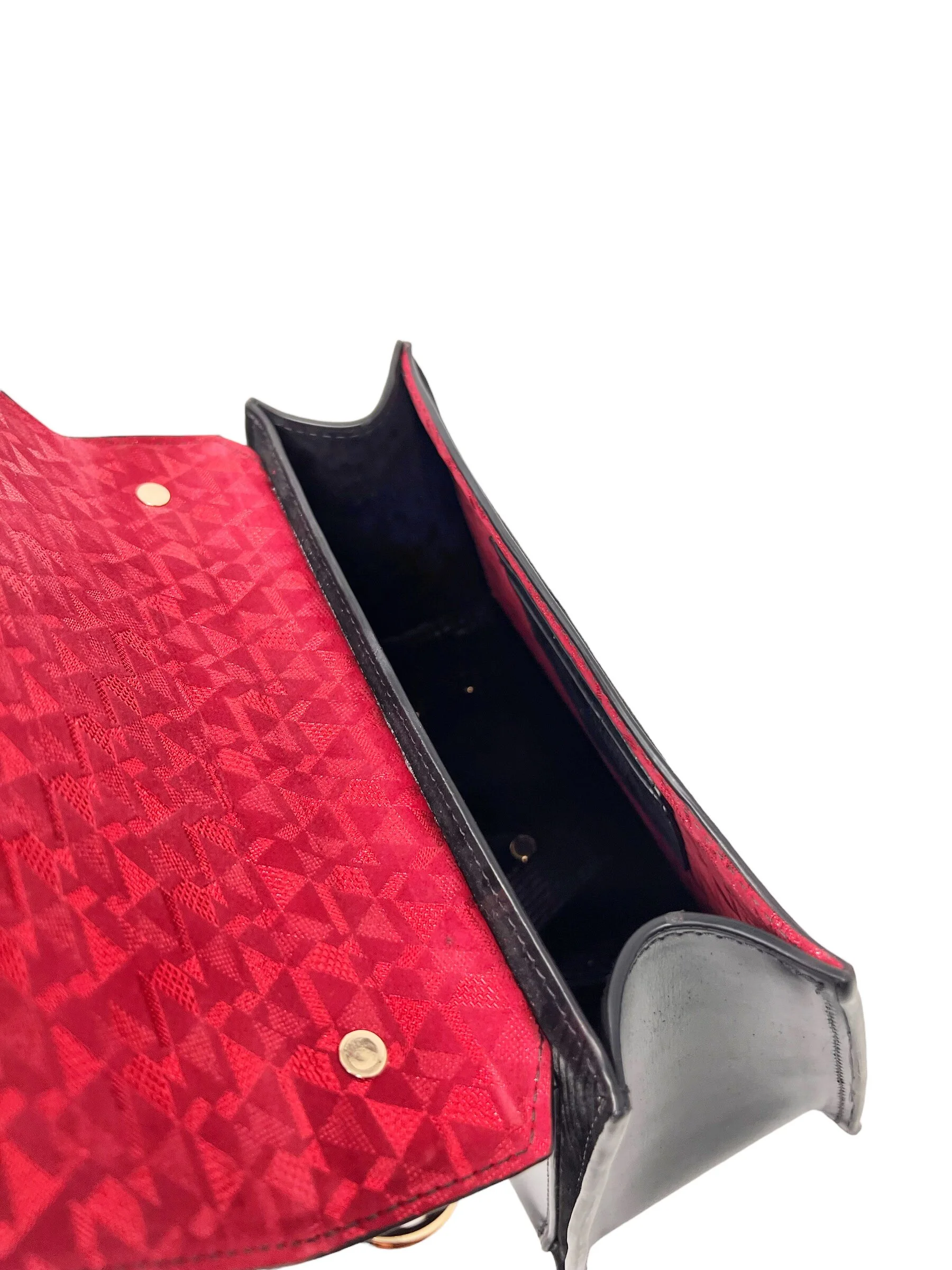 26D31A87-8BE6-4E1A-9035-40BC85CBB9C5