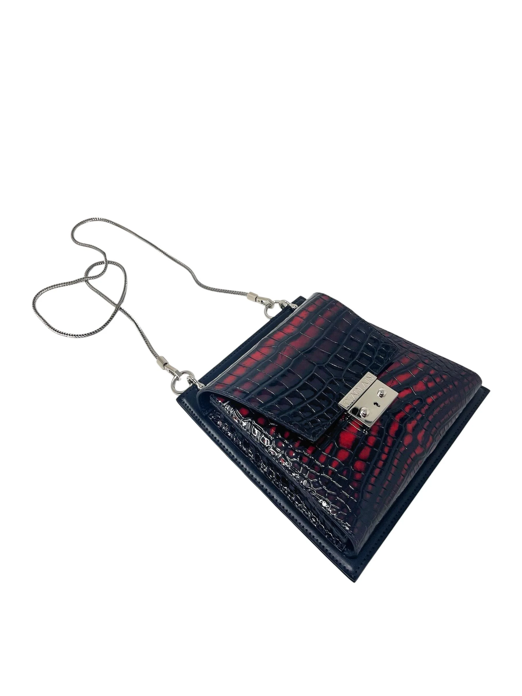 Betty Sanguine with the detachable silver chain strap attached for shoulder wear