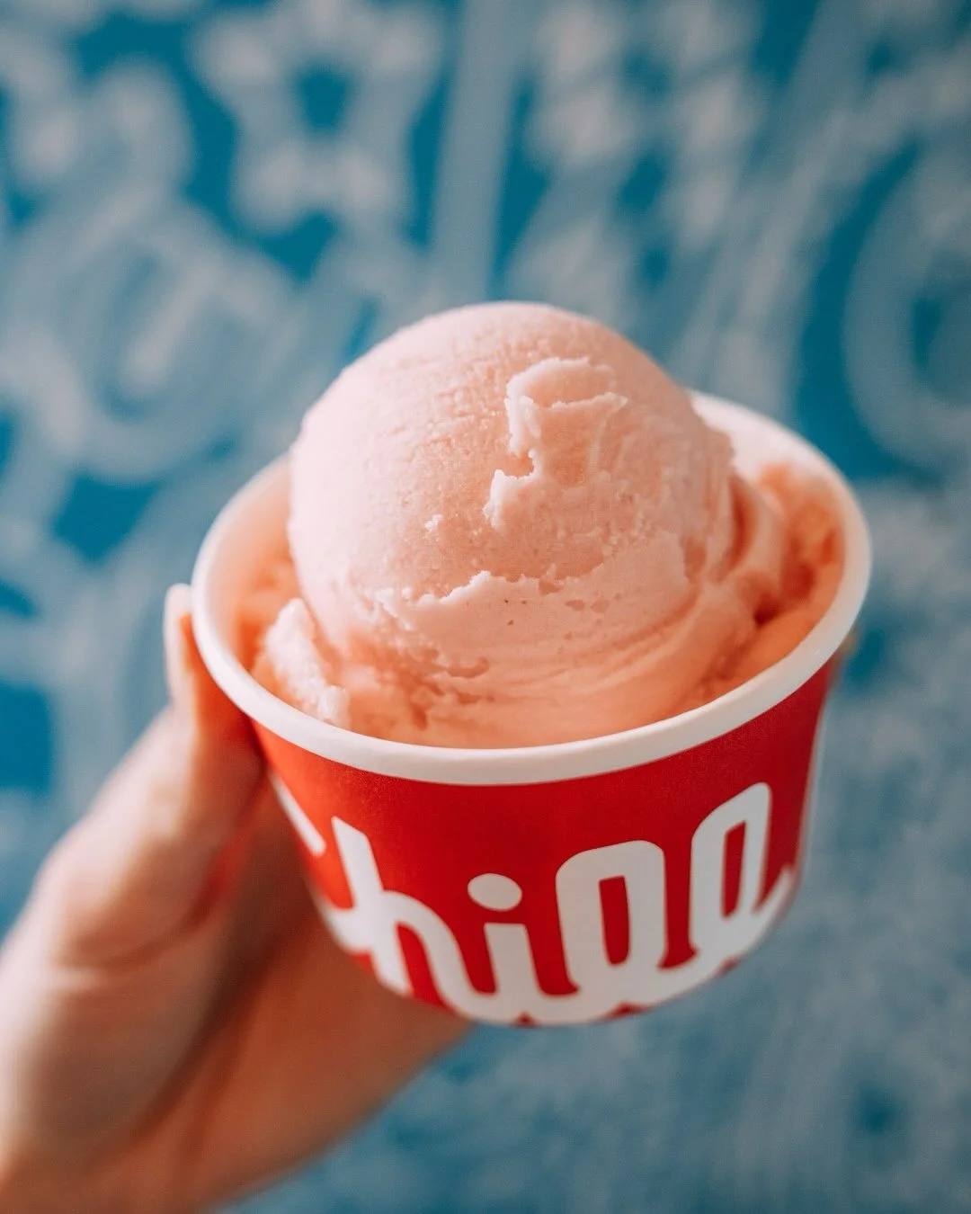 HAPPY NATIONAL EAT A PEACH DAY!! Just Peachy and Summer Peach Sorbetto are only in season for a little bit longer 🍑🍑🍑