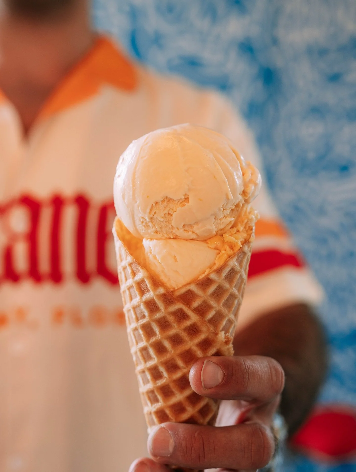 Orange Creamsicle Ice Cream 🍊🏴&zwj;☠️🏈🍨

Perfect for a little post win treat! Madagascar vanilla ice cream infused with fresh orange zest and mixed with fresh squeezed Florida OJ.

Available in all scoop shops now!
