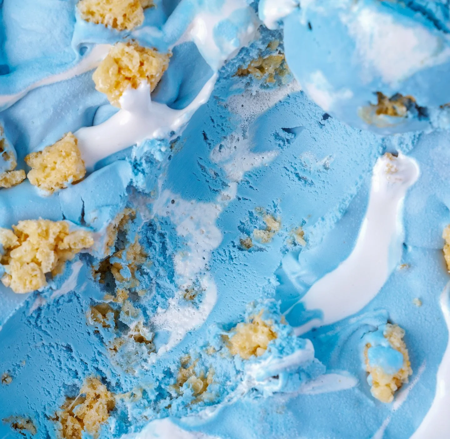 Thunder Crunch⛈️

This seasons favorite flavor🥶

Ice blue sweet cream ice cream with home made rice crispie treat squares and swirls of marshmallow fluff.
**naturally colored with blue spirulina