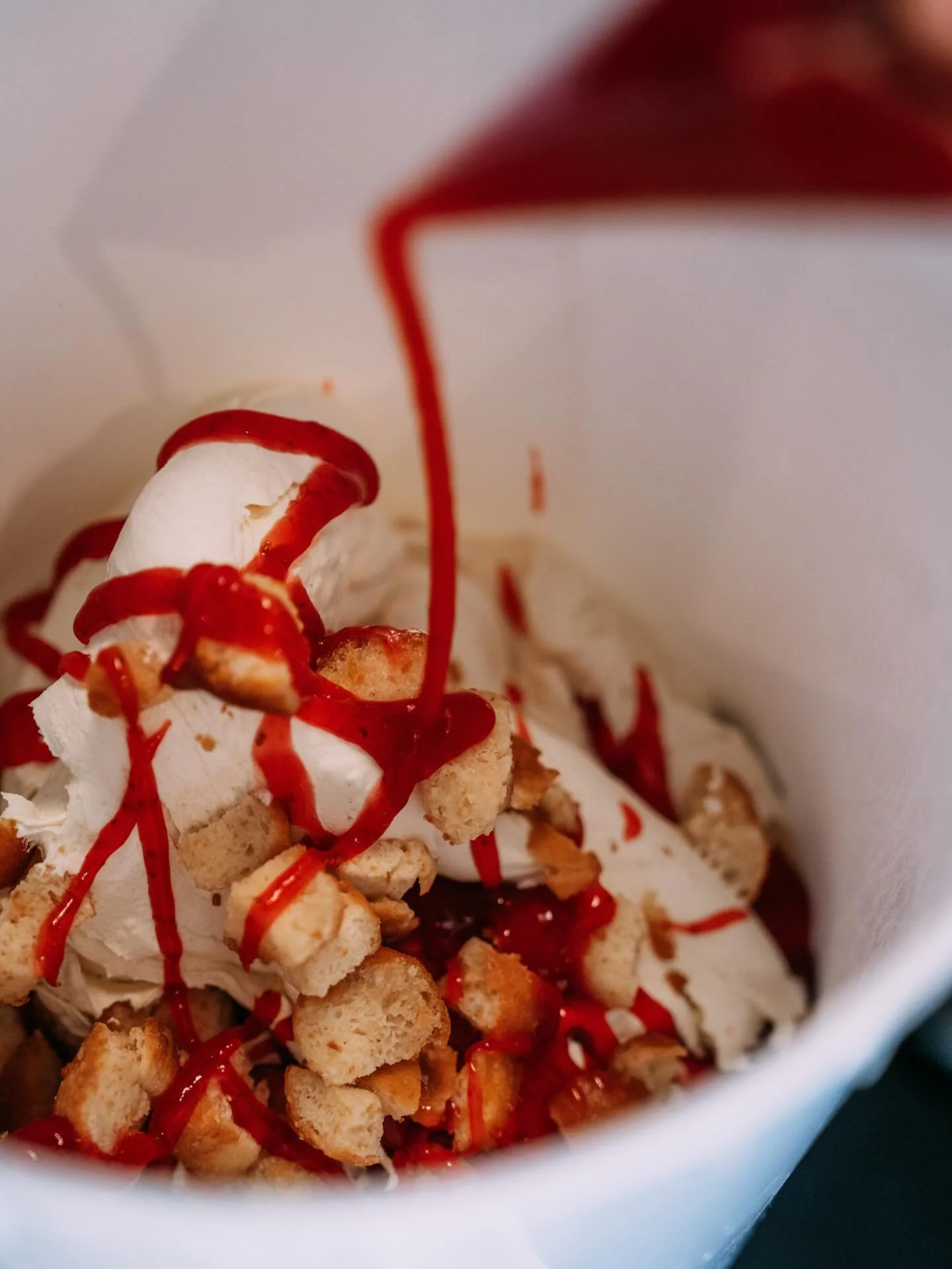 🍓Strawberry Sufganiyot pronounced as &ldquo;soof-gah-NEE-yote&rdquo; if you still cant figure it out you can call it Sufy or just ask your jewish friend ⭐