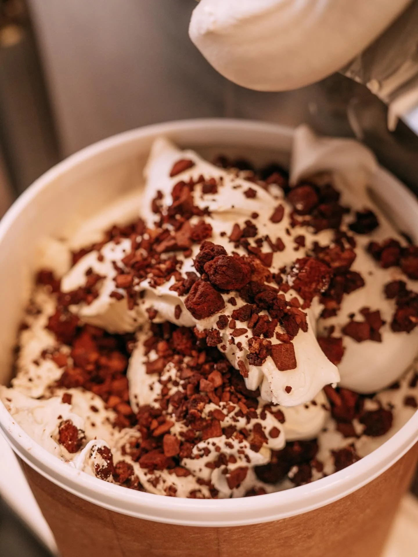 Roasted Banana Tiramisu 🍌 🍰 ☕️ 🍫
Caramelized roasted banana and mascarpone ice cream with espresso-soaked banana cake and semi-sweet chocolate flakes. Available until May 30th, come get it before it&rsquo;s gone!