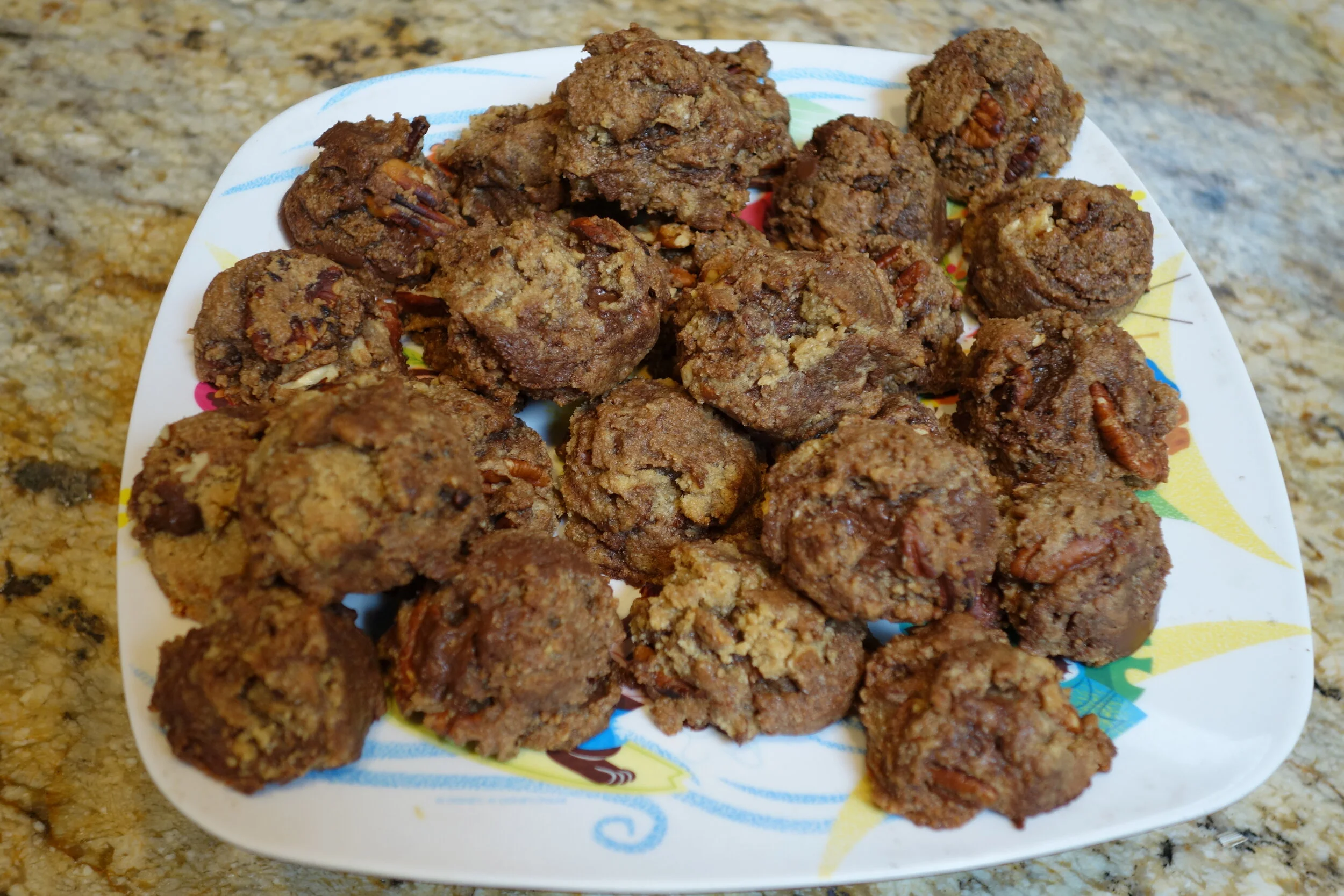 Post 10 | Almond Flour Pecan Chocolate Chip Cookies