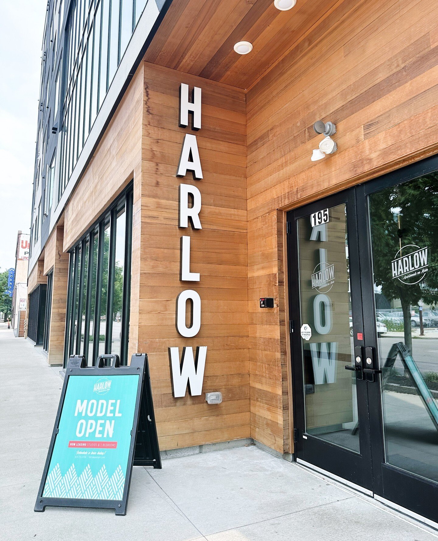 Our model room is open and ready for you to come visit! Come stop by during our office hours from 9:30am-5:00pm M-F or check out our website for more information! ⁠
⁠
.⁠
.⁠
.⁠
⁠
⁠
📞: 614-715-0738⁠
💻: www.harlowonmain.com