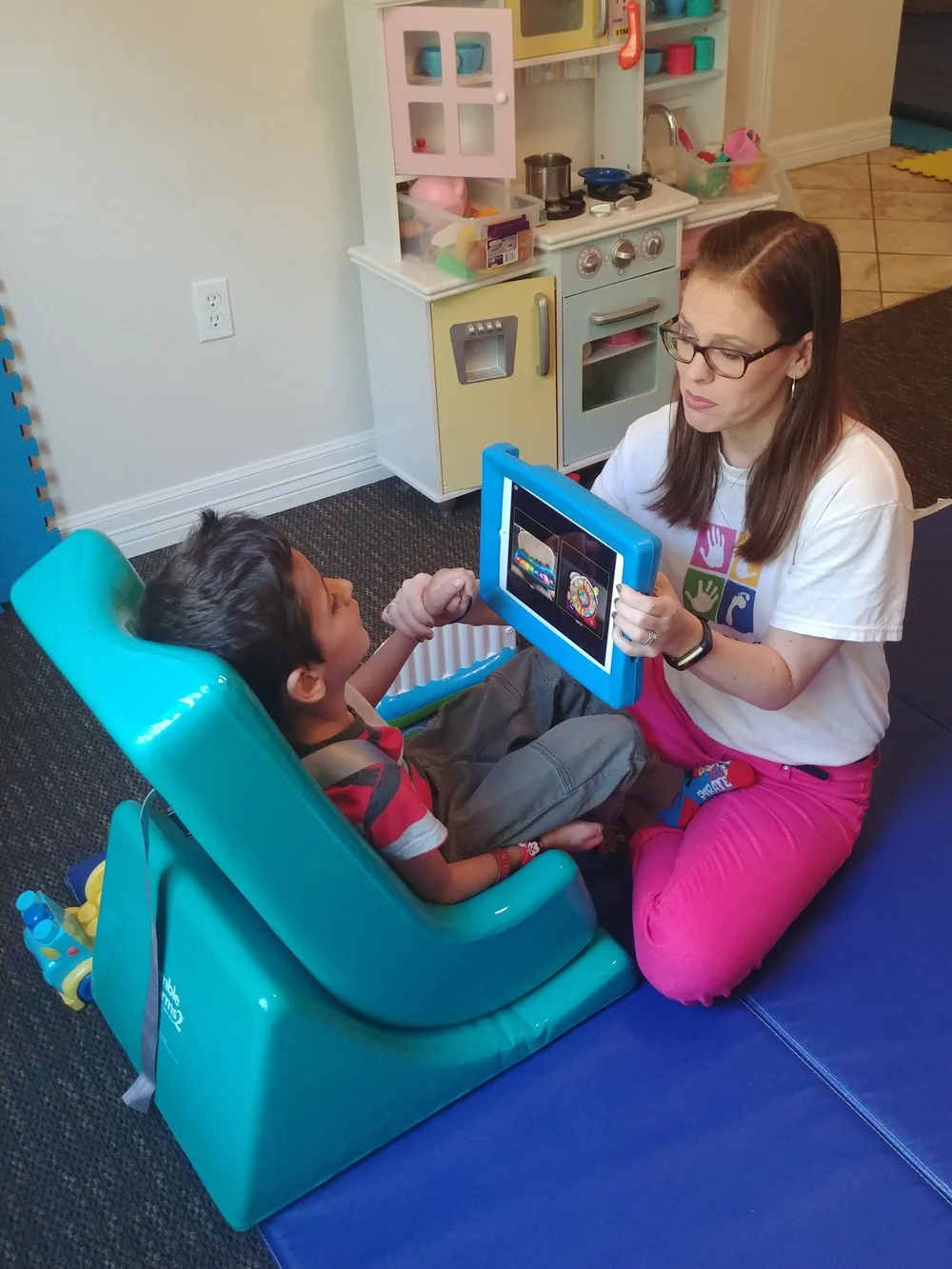 speech-therapy-footsteps-and-handprints-pediatric-therapy