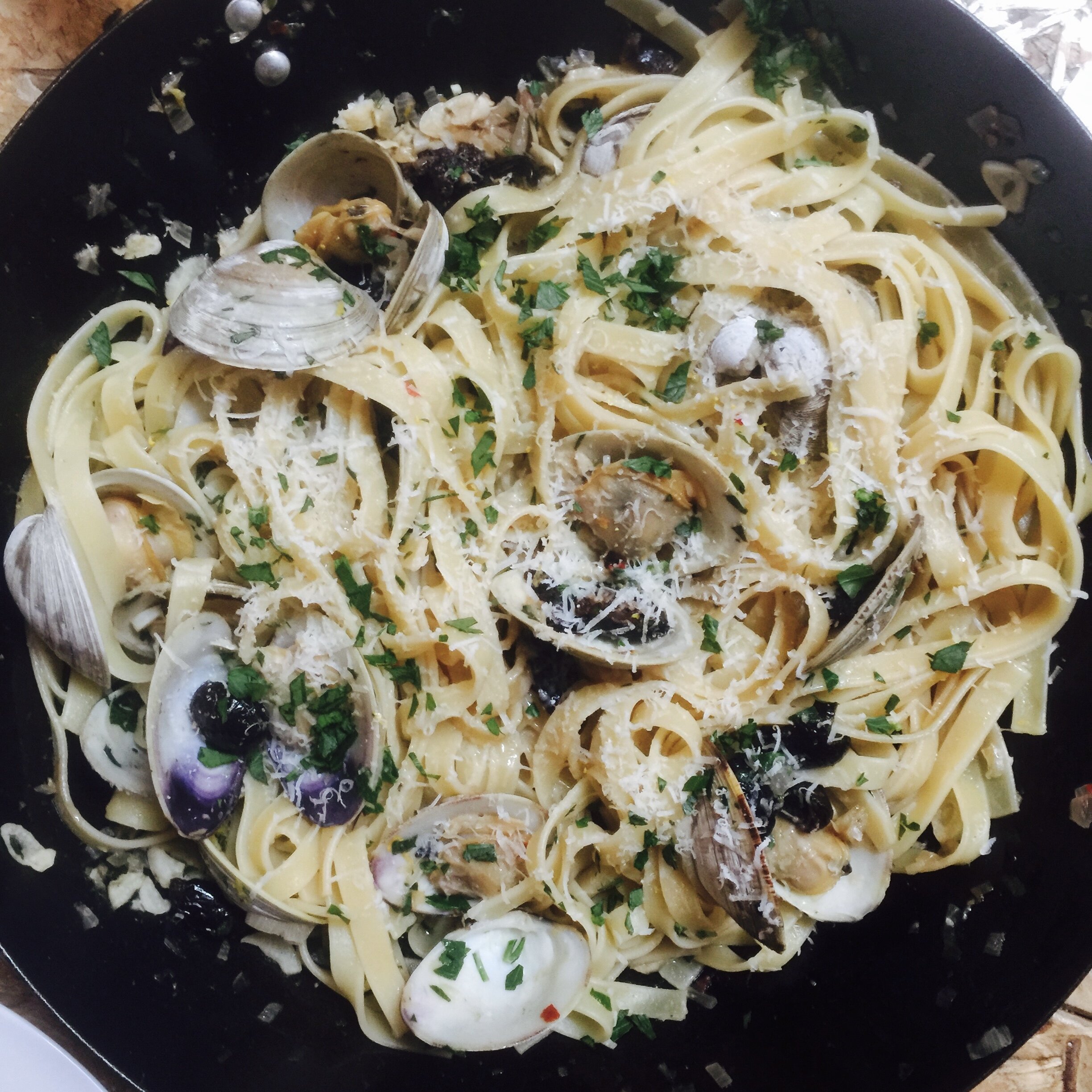 Linguini with Clams and Olives