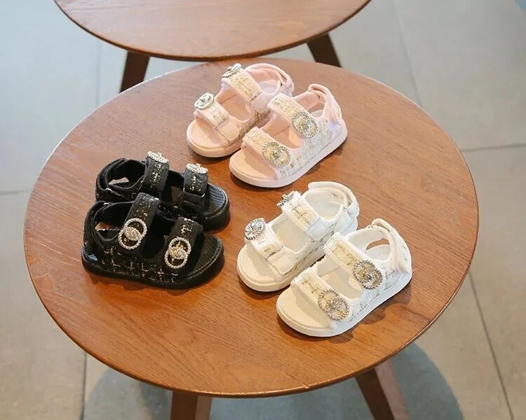 C9F89F4A-05F3-4C7E-A7C8-52A812647DD8