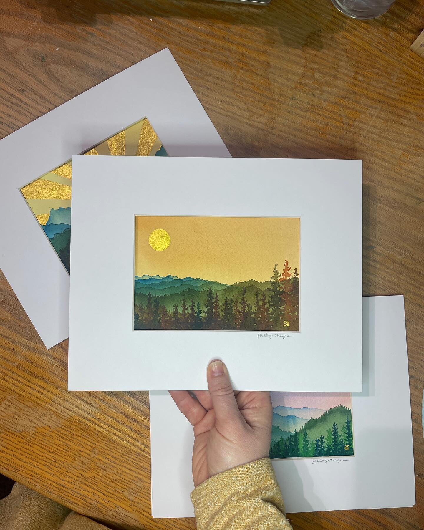 Mountain Sunshine II (the first photo) is still available from Friday&rsquo;s collection launch - it&rsquo;s two sister paintings Mountain Morning and Mountain Sunshine I have both sold already. A big thank you to my collectors for your support! 

Th