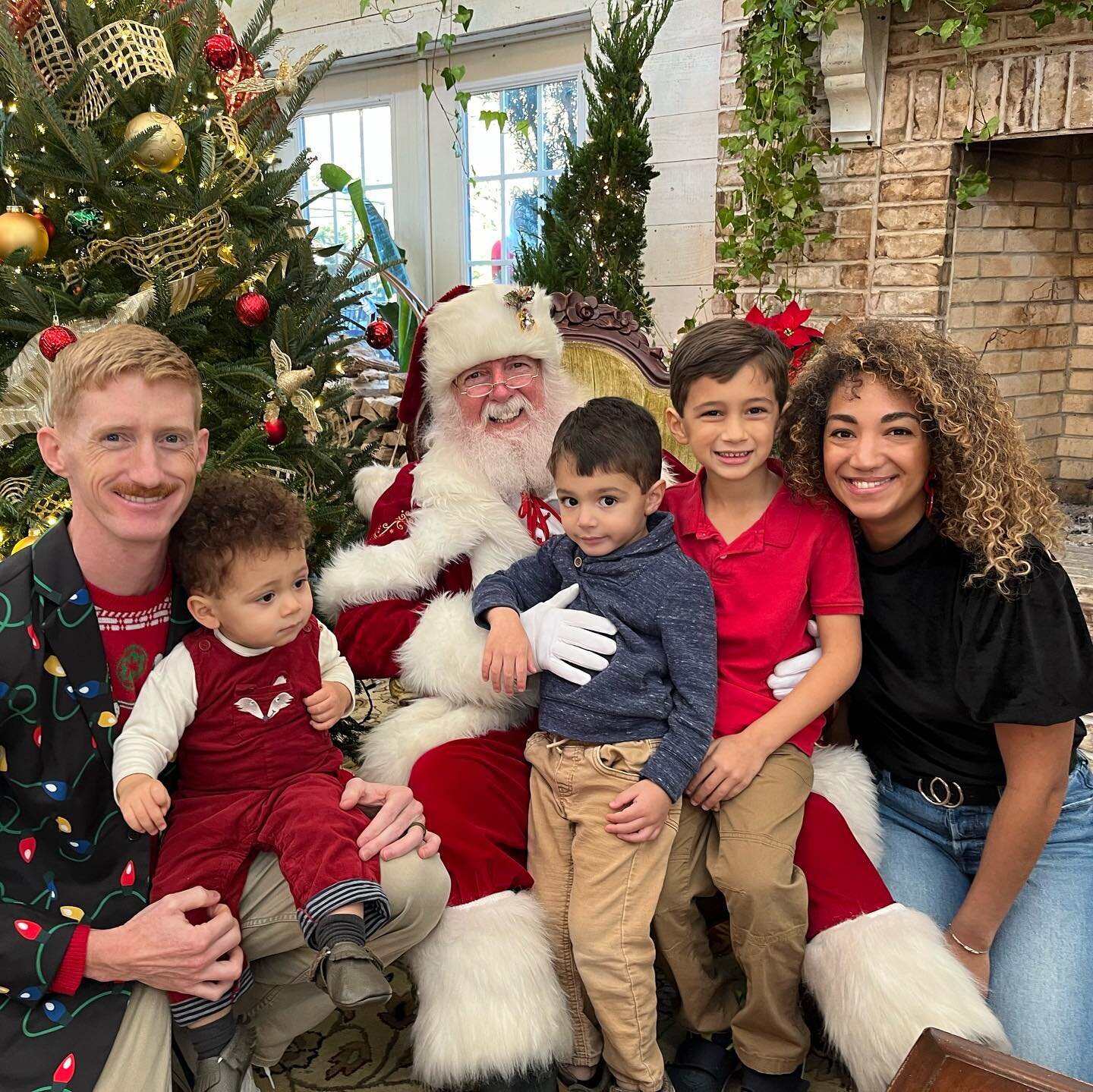 Griffin met Santa 🎅🏼 

He couldn&rsquo;t take his eyes off him.