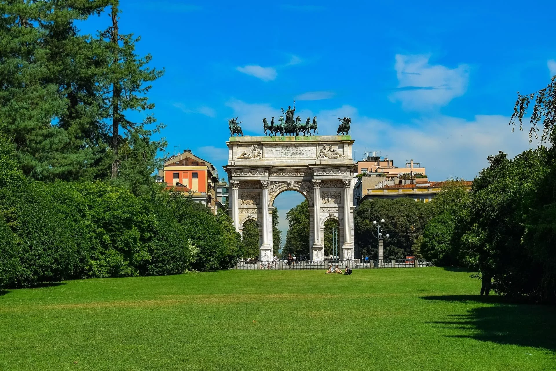 dimitrisvetsikas1969-parco-sempione-3534315_1920 - Ana Luiza Magalhães.jpg