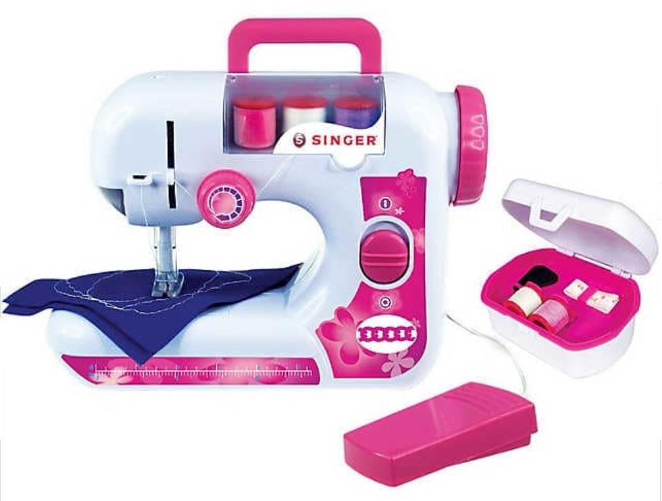 sewing machine with sewing box.JPG