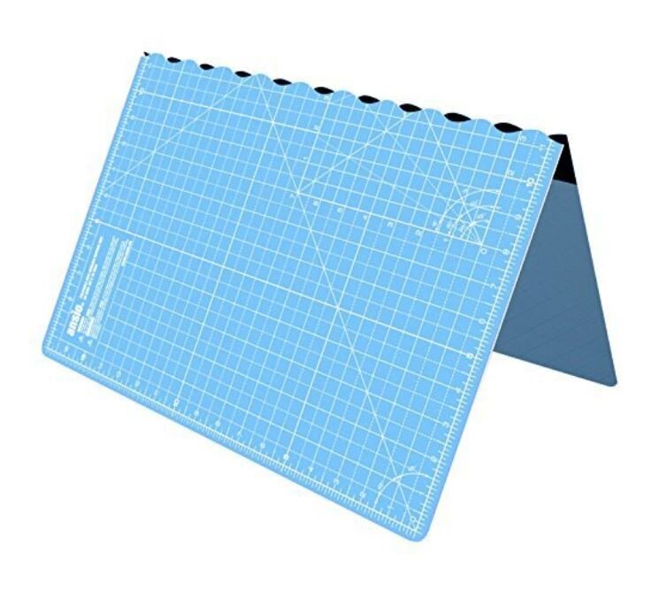 foldable cutting mat.JPG