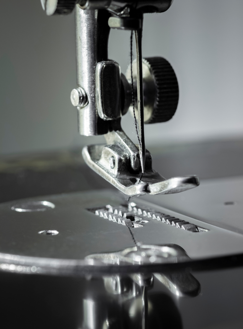 How to Keep Your Needle from Biting the Dust: Top Tips for Preventing Needle Breakage 🧵