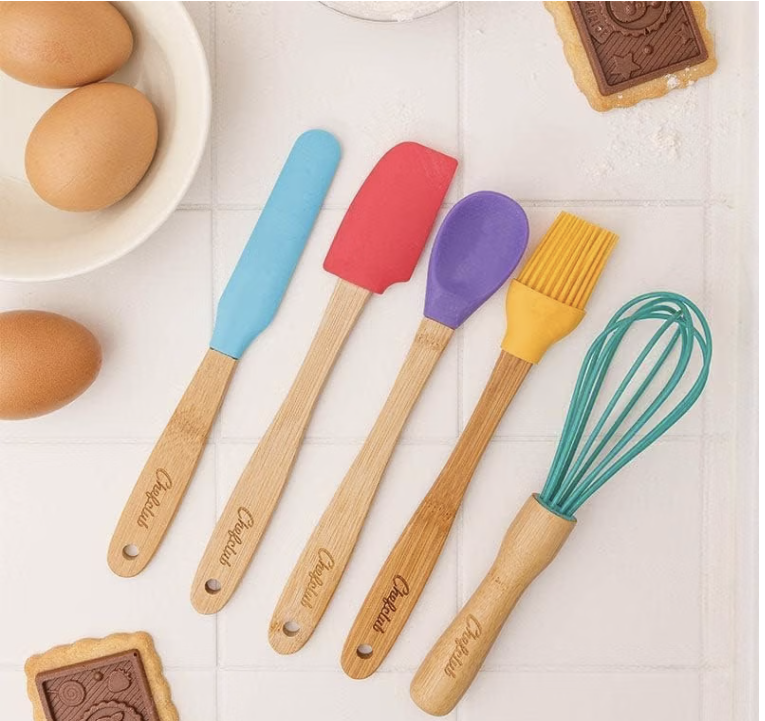 kids kitchen set