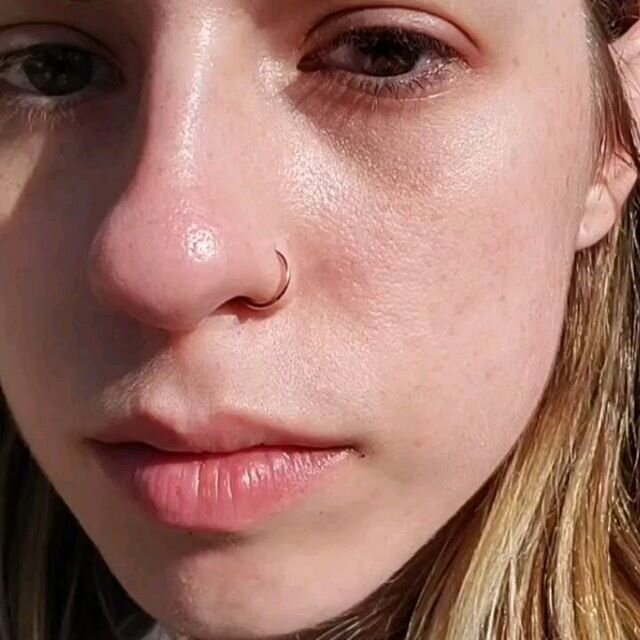 I'm missing those sunny 🌞 spring days.

When I was in high school I rarely wore sun protection, tanned outside, and used tanning beds briefly but frequently before my senior prom.. I started taking better care of my skin when I started working @ulta