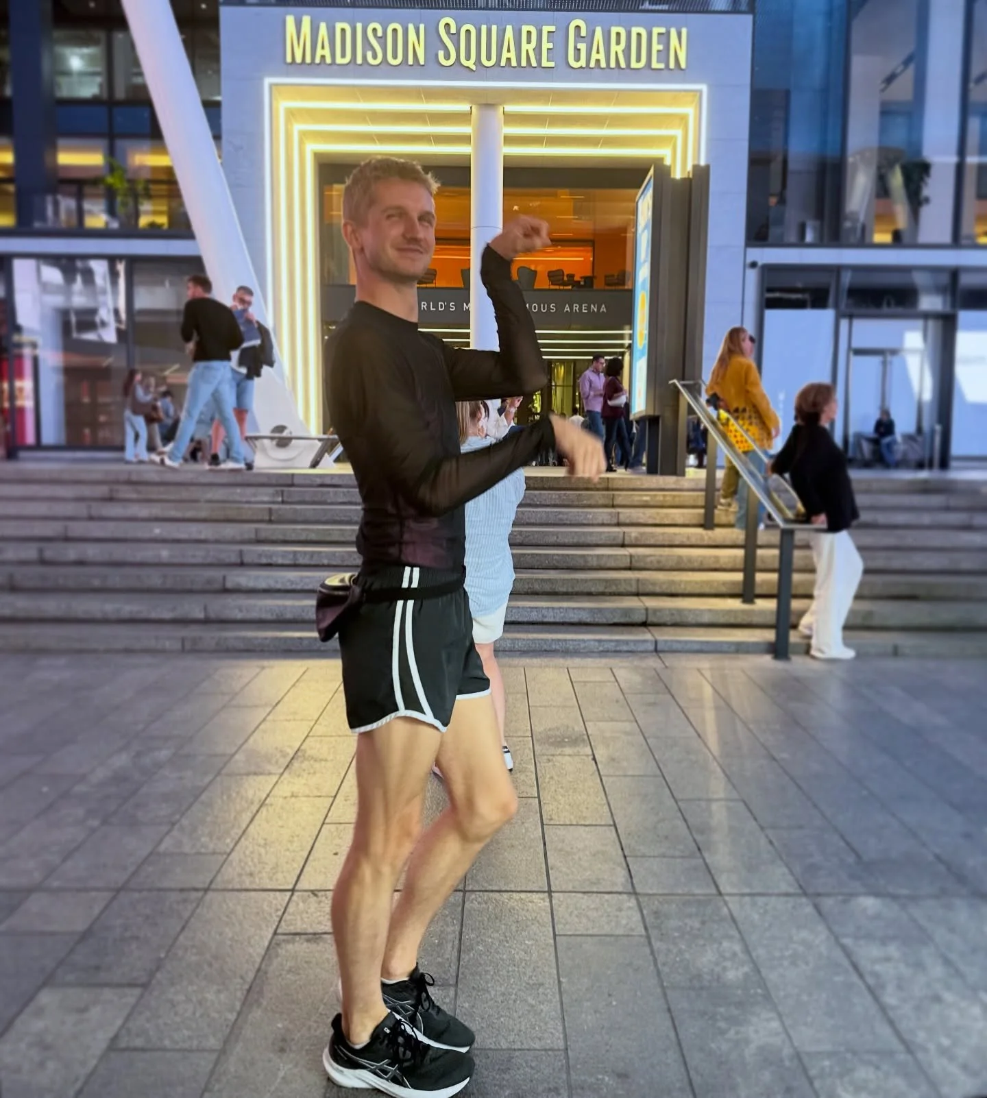 seeing dula peep at msg but my go-to pose is katseye choreo