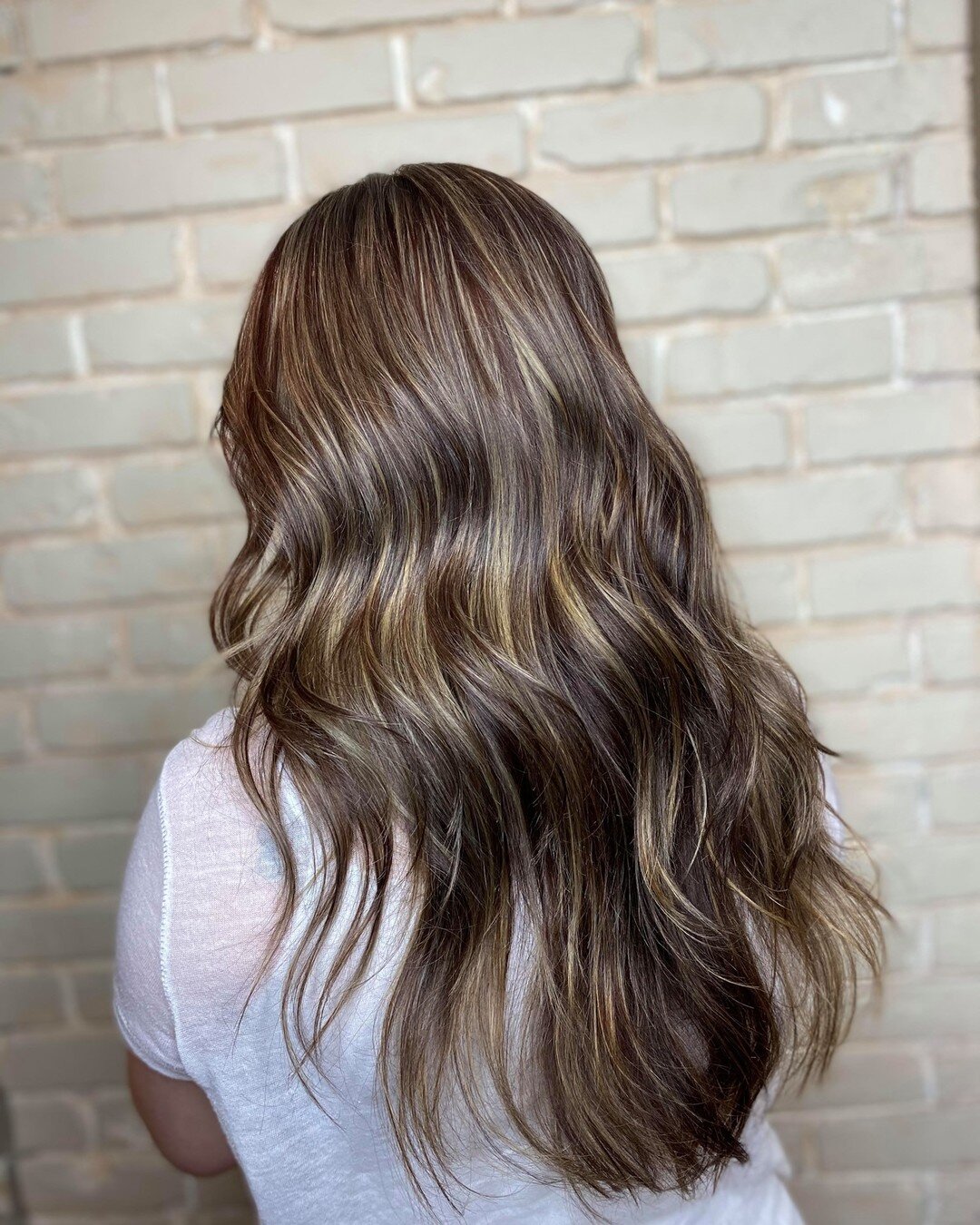 Need a little #REVAMP?🙌

Upgrade your existing hair color with a tone and blow dry (starting at a $65 upgrade to a hair cut by request.) ❤ This is the perfect way to boost your blow dry and leave feeling your very best!

#davinessalon #burlingtonspa