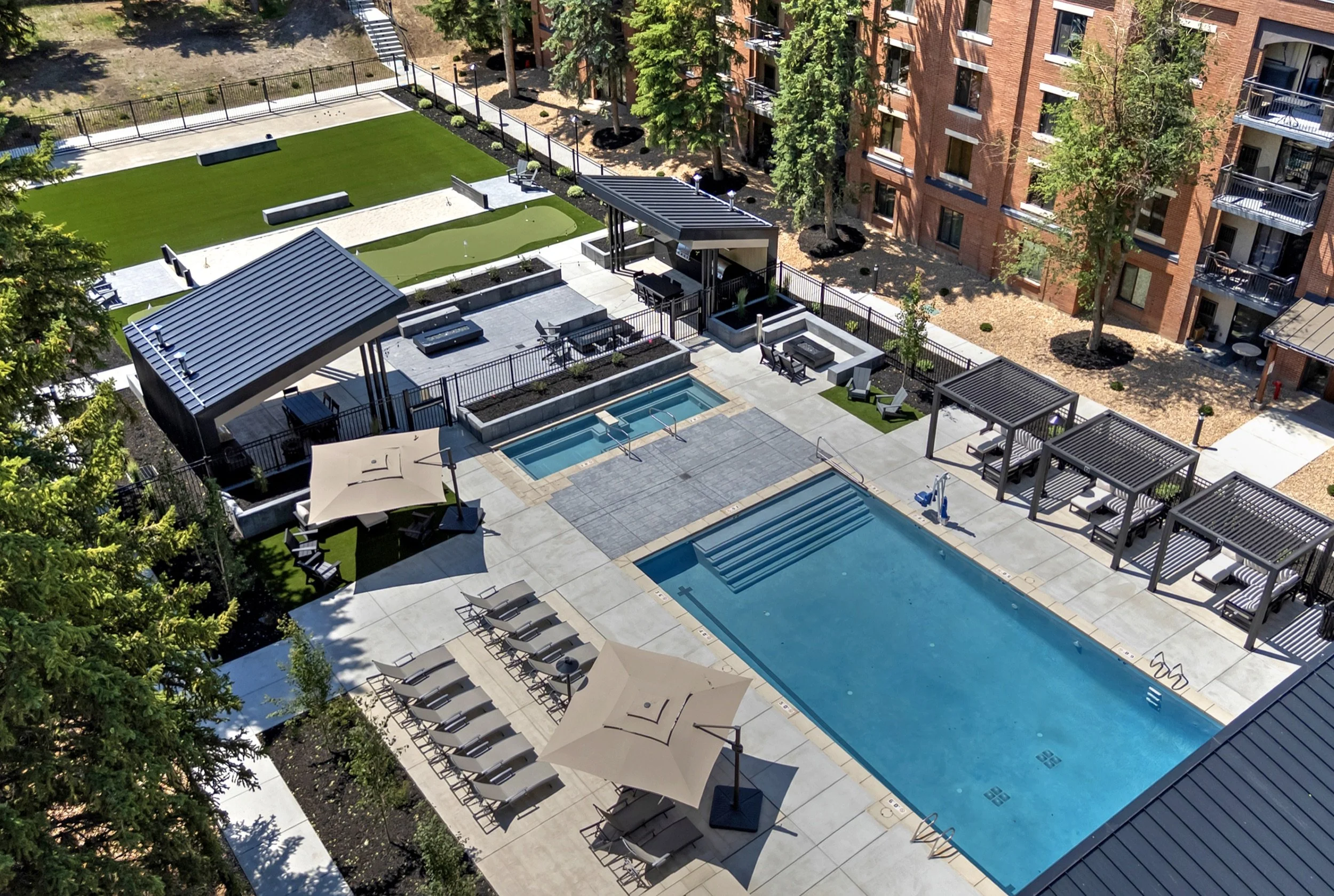 courtyard-aerial-day-wide.jpg