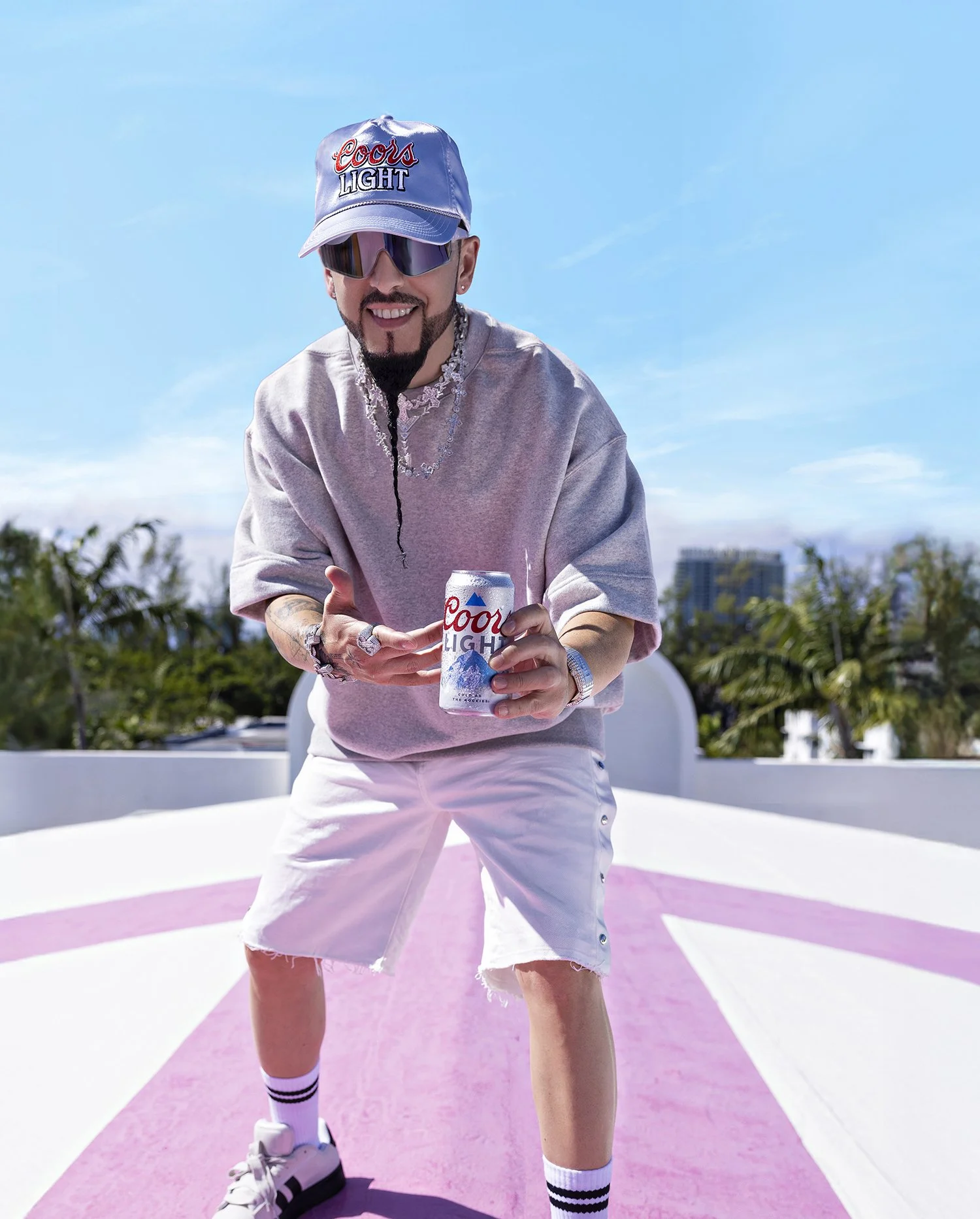 241112_Yandel_Coors_Light_0149 vertical_Small.jpg