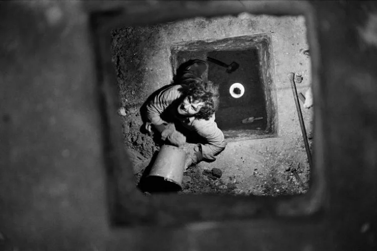 Holes in Art (or their Lack)