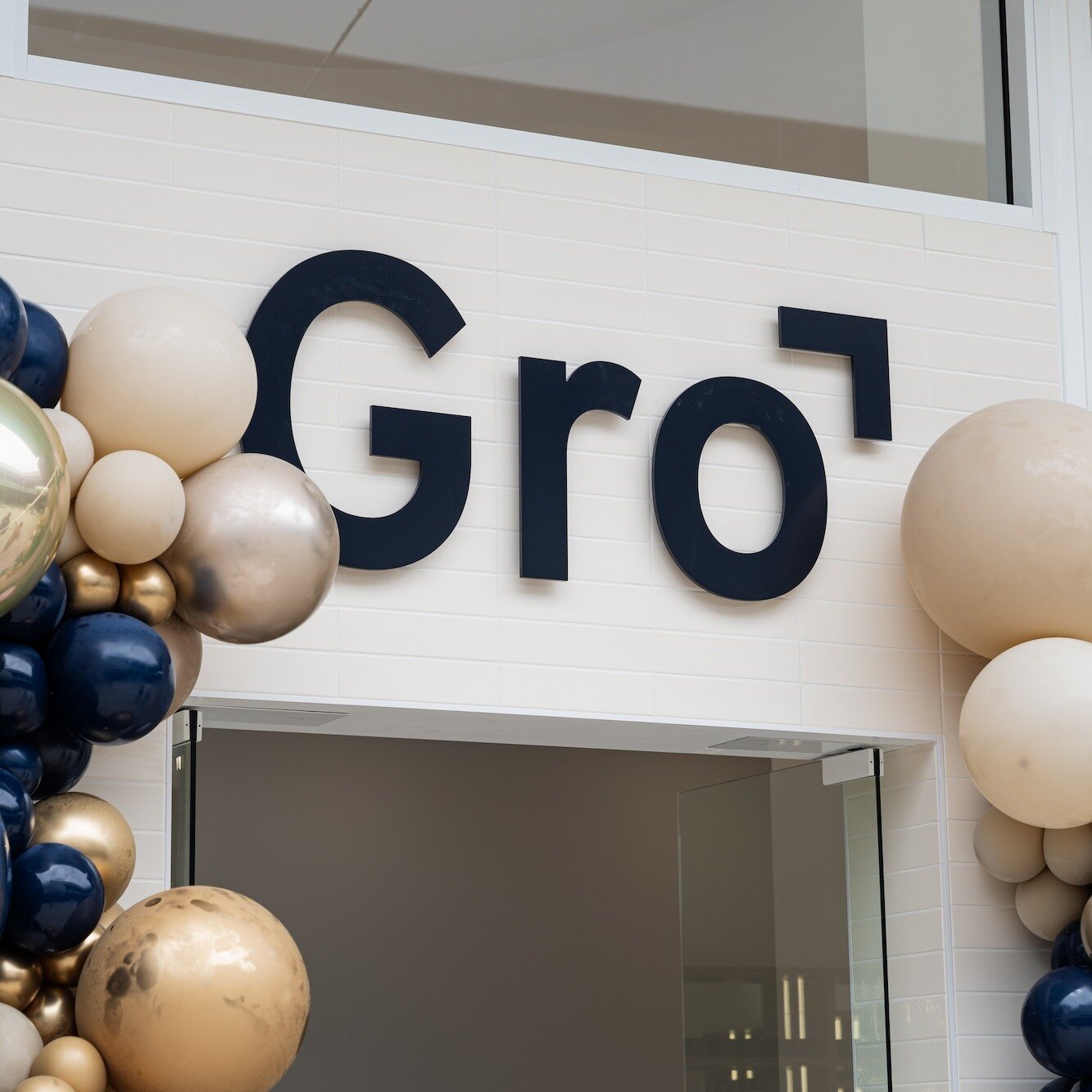 ✨🥂PDPR once again joined forces with the team at @groclinics to design and manage the launch of their new concept clinic at Pacific Fair on the Gold Coast! 

A steady stream of guests, VIPS and visitors attended the popup event to celebrate the open