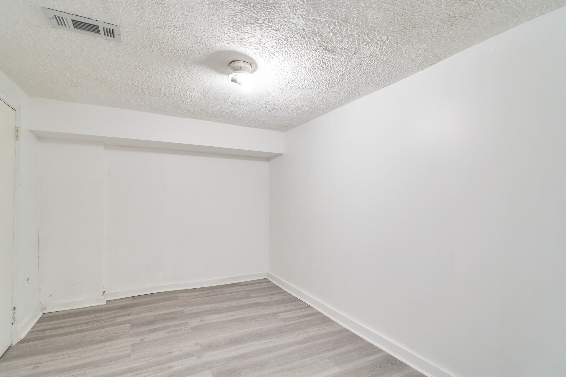 3554_N_Wilton_Ave_Chicago_IL-0017-WEB.jpg