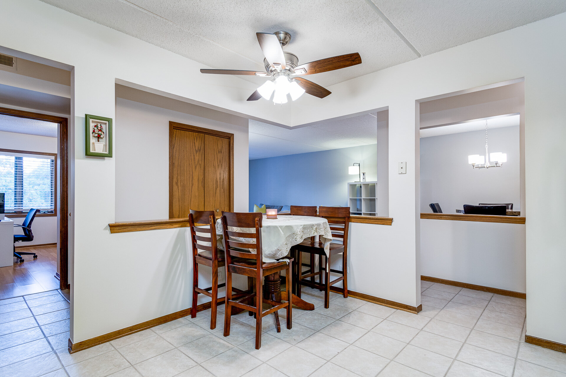 5225_N_Riversedge_Ter_Unit_214_Chicago_IL-0015.jpg